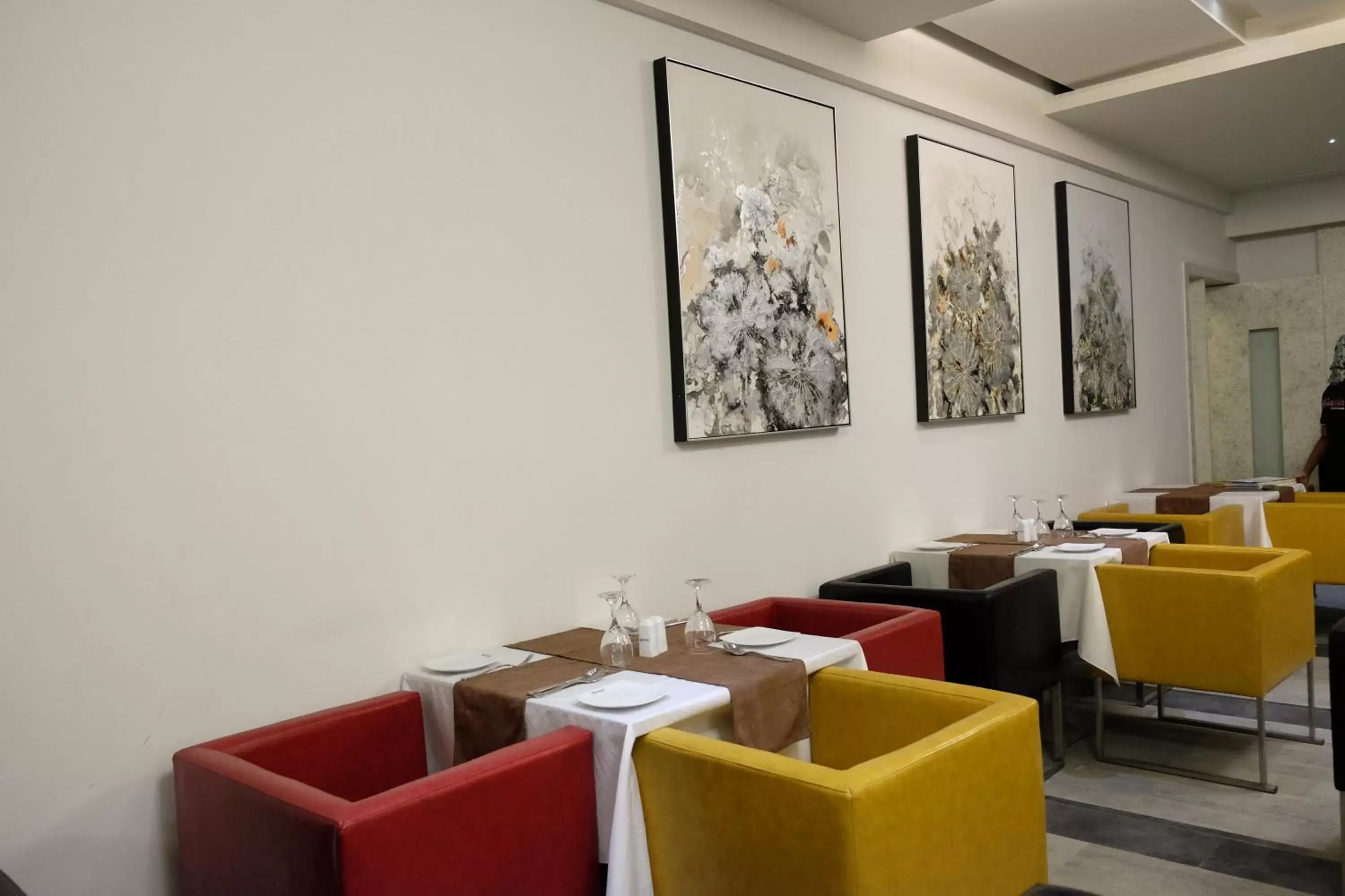 Restaurant/places to eat in Galesia Hotel & Resort - DHAKA Restaurant/places to eat in Galesia Hotel & Resort - DHAKA