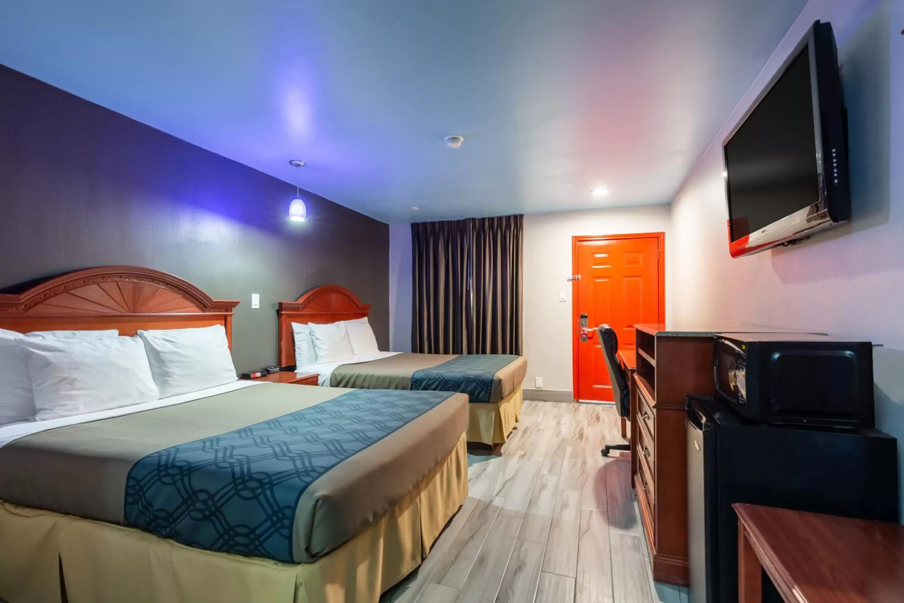 Bedroom in Summit Inn - Houston Medical Center - NRG Park
