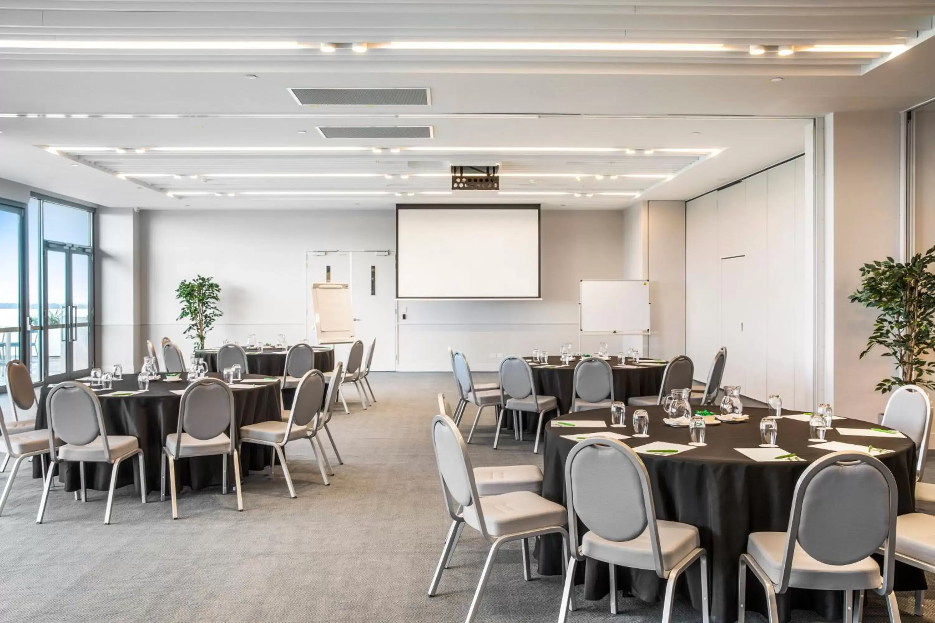 Meeting/conference room in Holiday Inn Werribee, an IHG Hotel