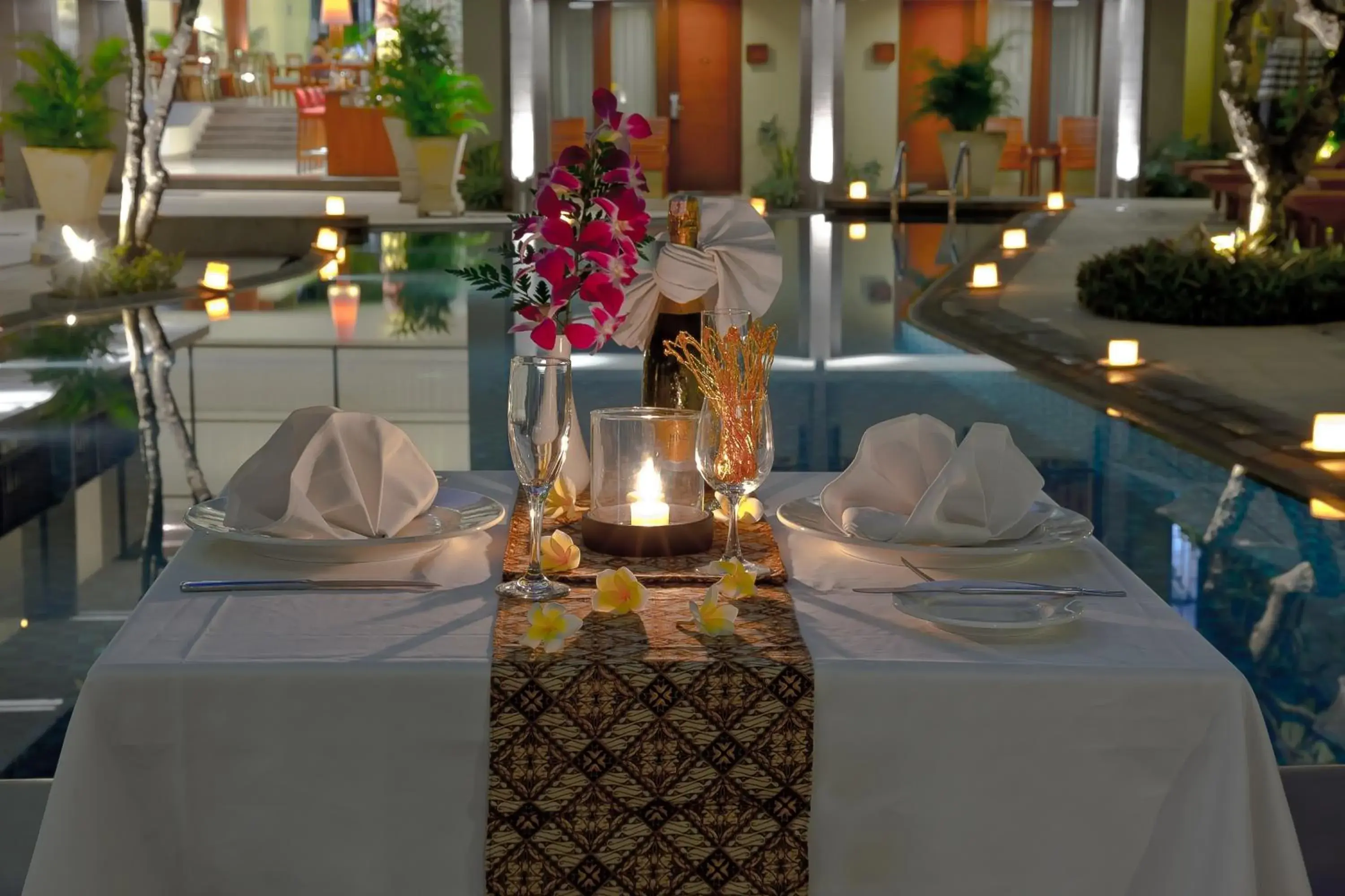 Night, Restaurant/Places to Eat in The Rani Hotel & Spa