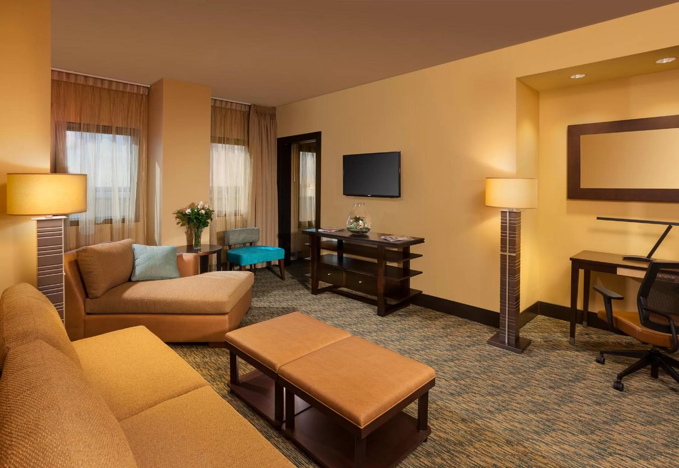 TV and multimedia in Twin Arrows Navajo Casino Resort