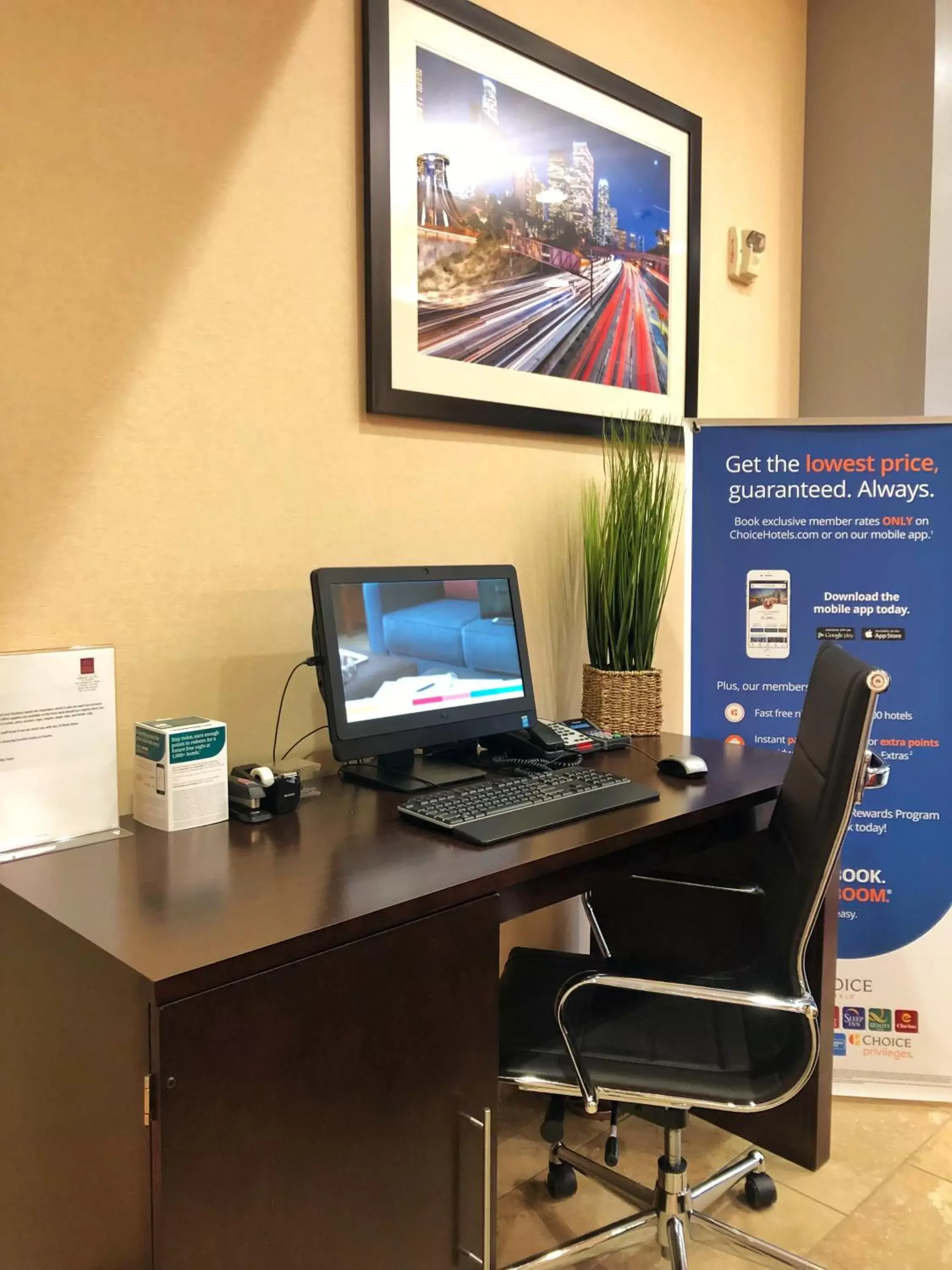 Business facilities in Comfort Suites Near City of Industry - Los Angeles