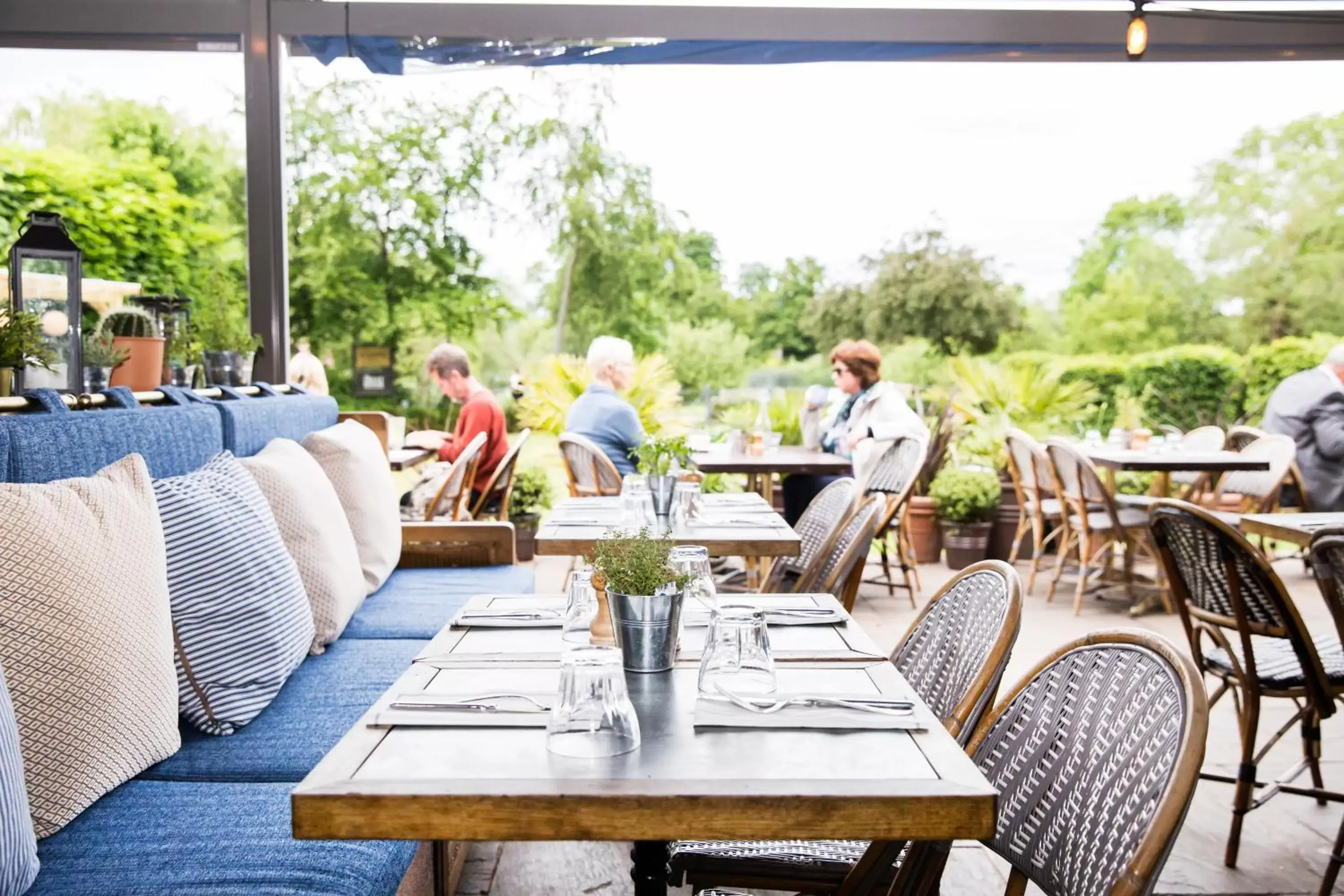 Restaurant/Places to Eat in The Great House At Sonning