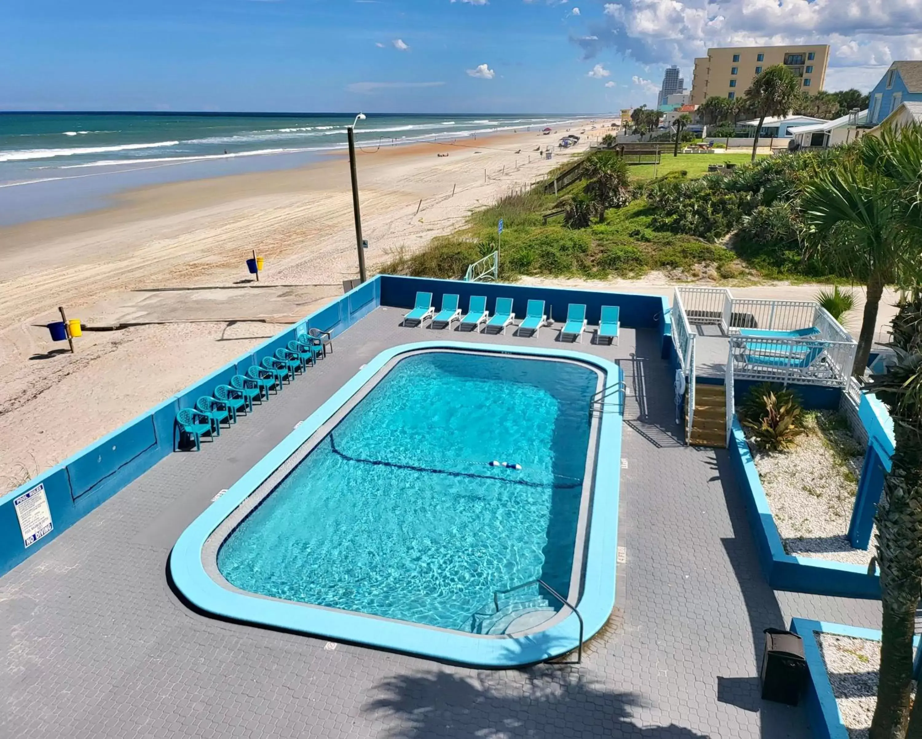 Swimming pool, Pool View in Chateau Mar Beach Resort