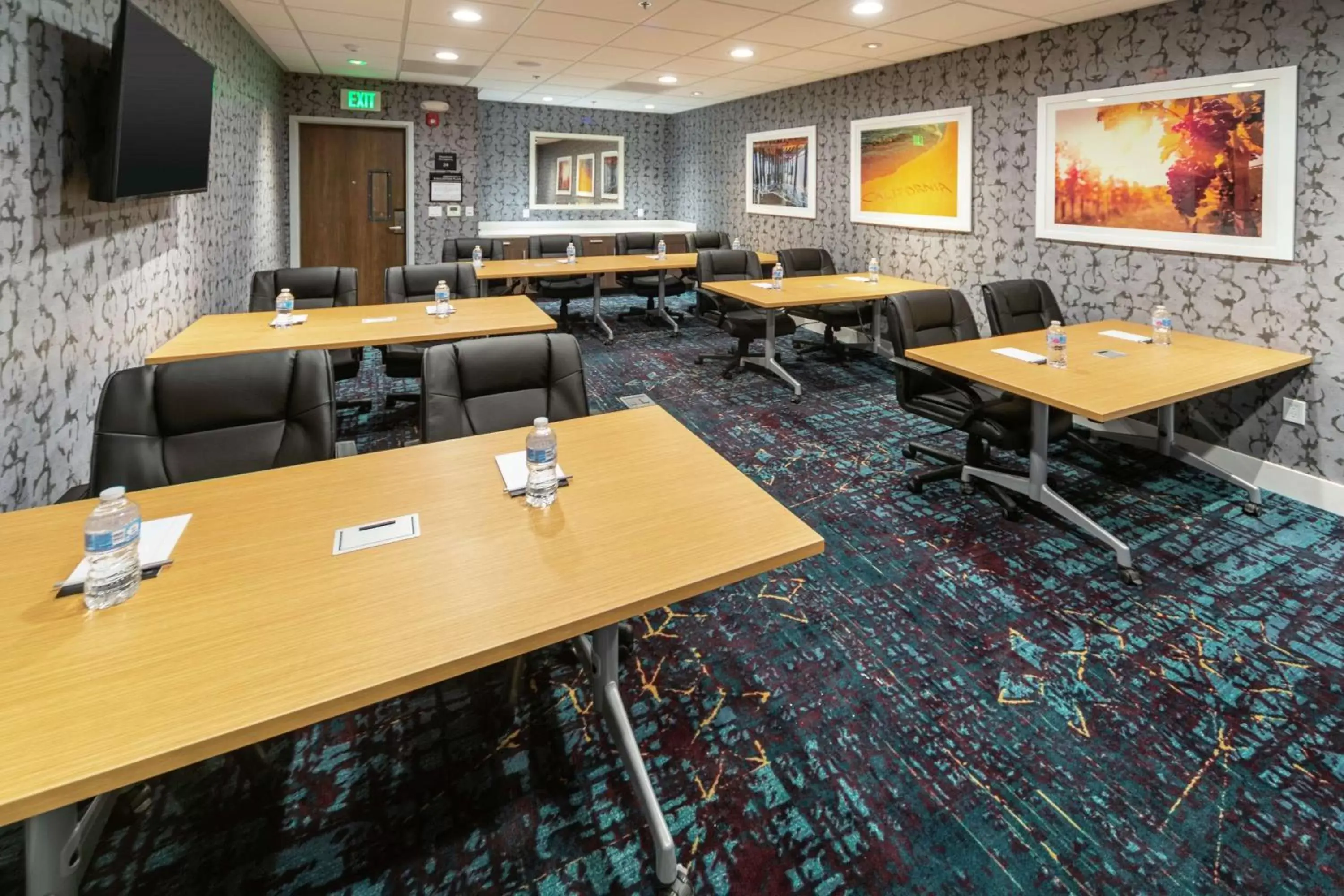 Meeting/conference room in Hampton Inn & Suites Santa Maria