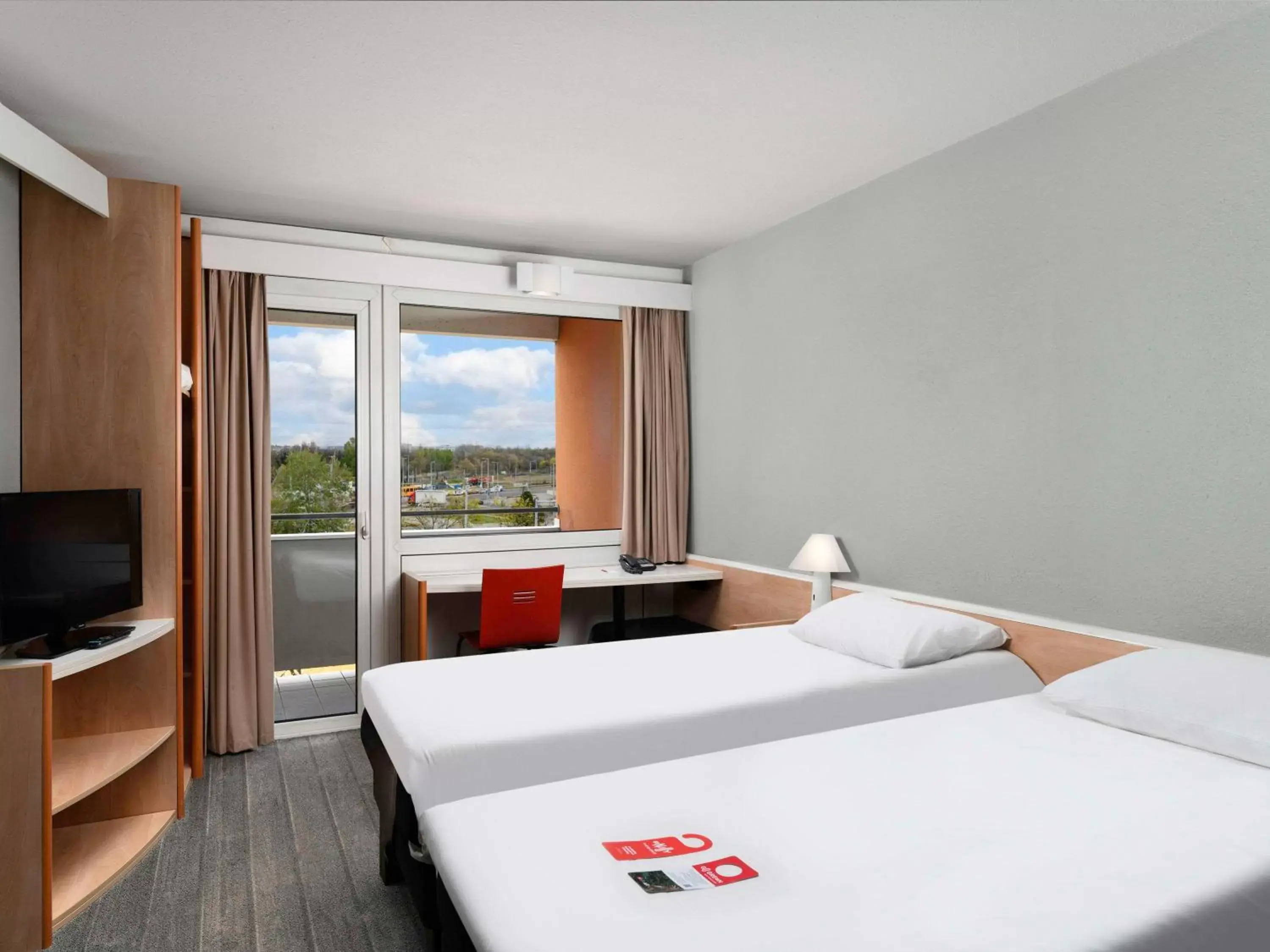 Standard Twin Room in Ibis Budapest Citysouth Standard Twin Room in Ibis Budapest Citysouth