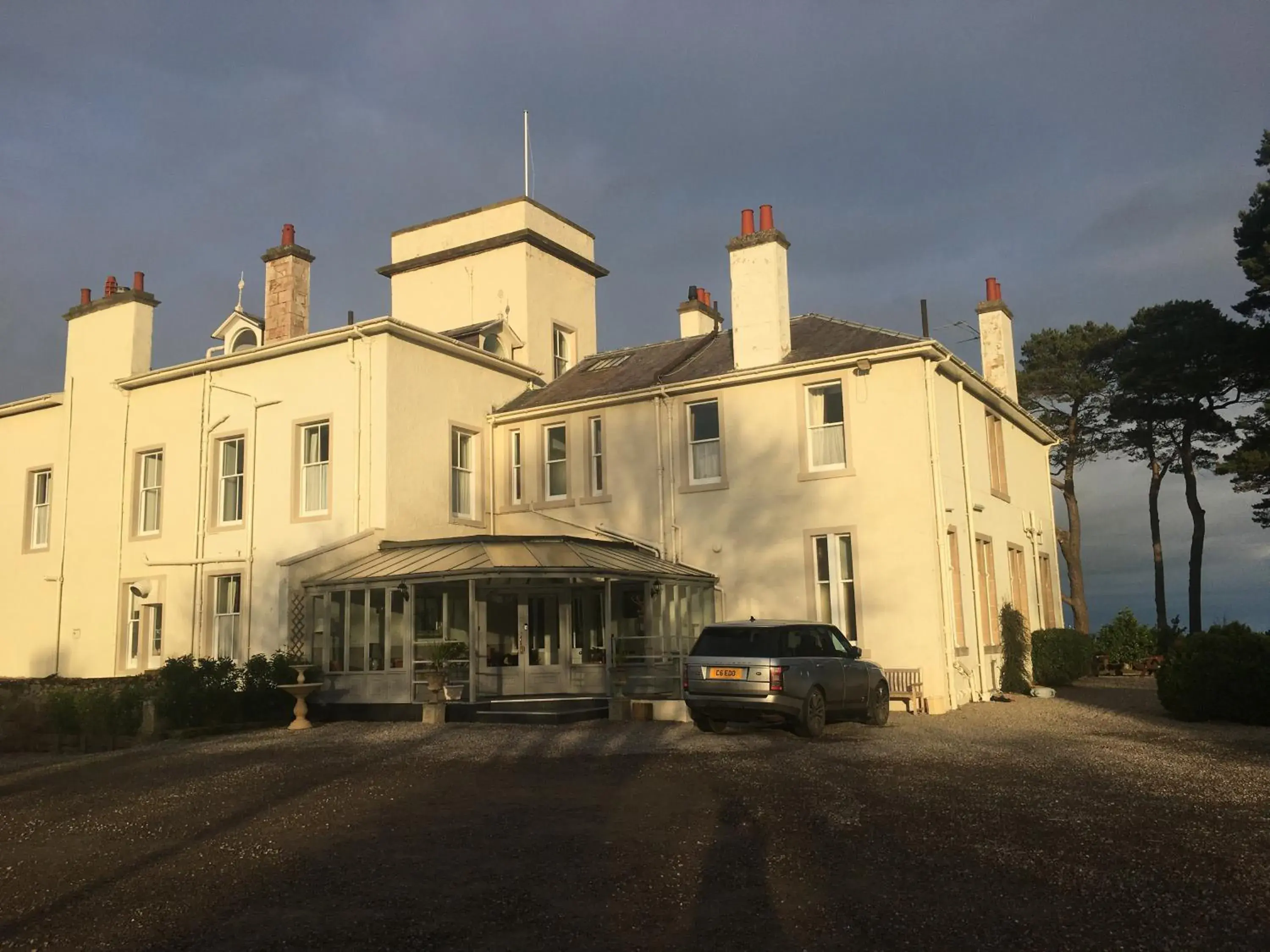 Property Building in Invernairne Guest House