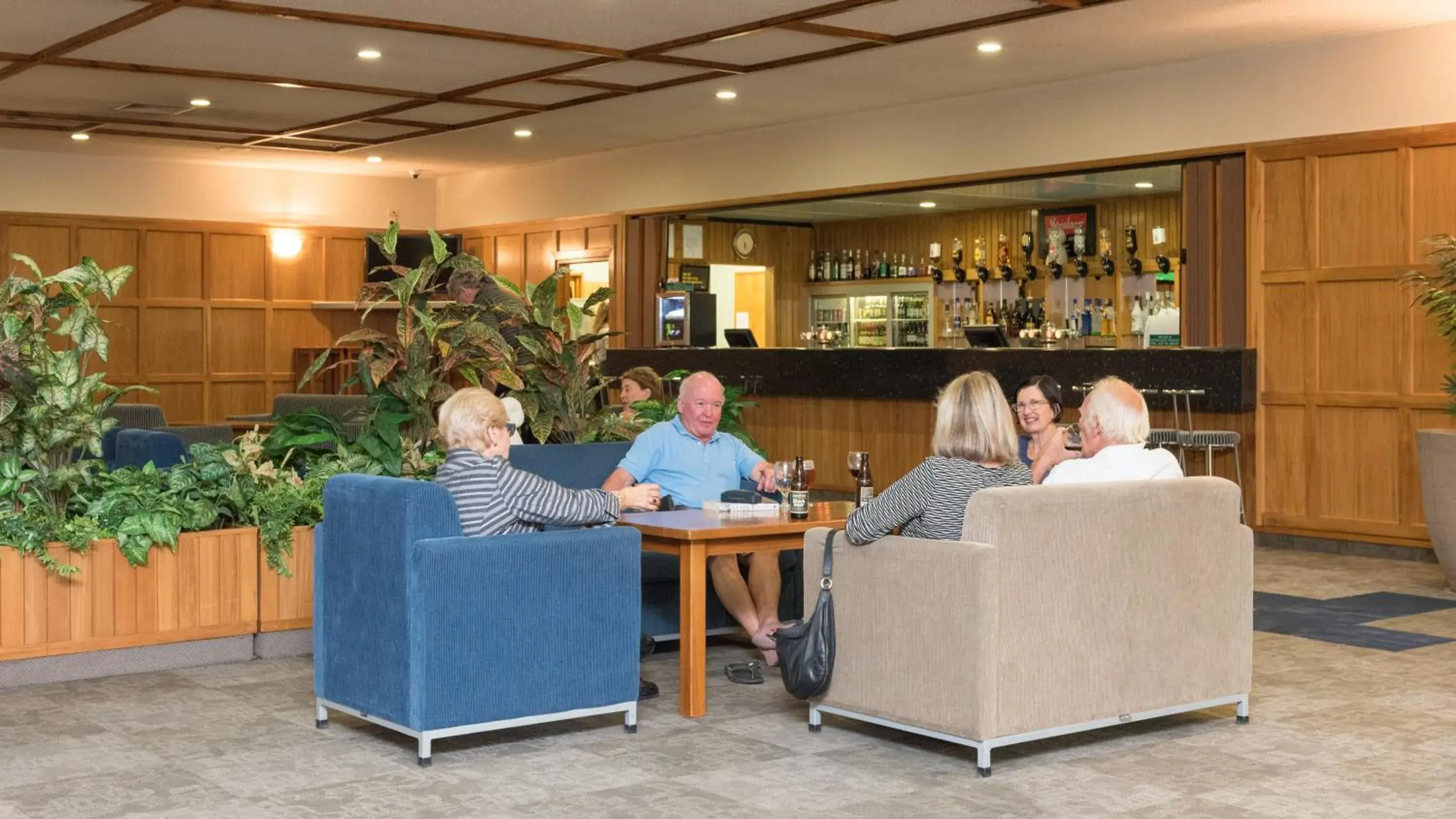 Lounge or bar in Distinction Hamilton Hotel & Conference Centre