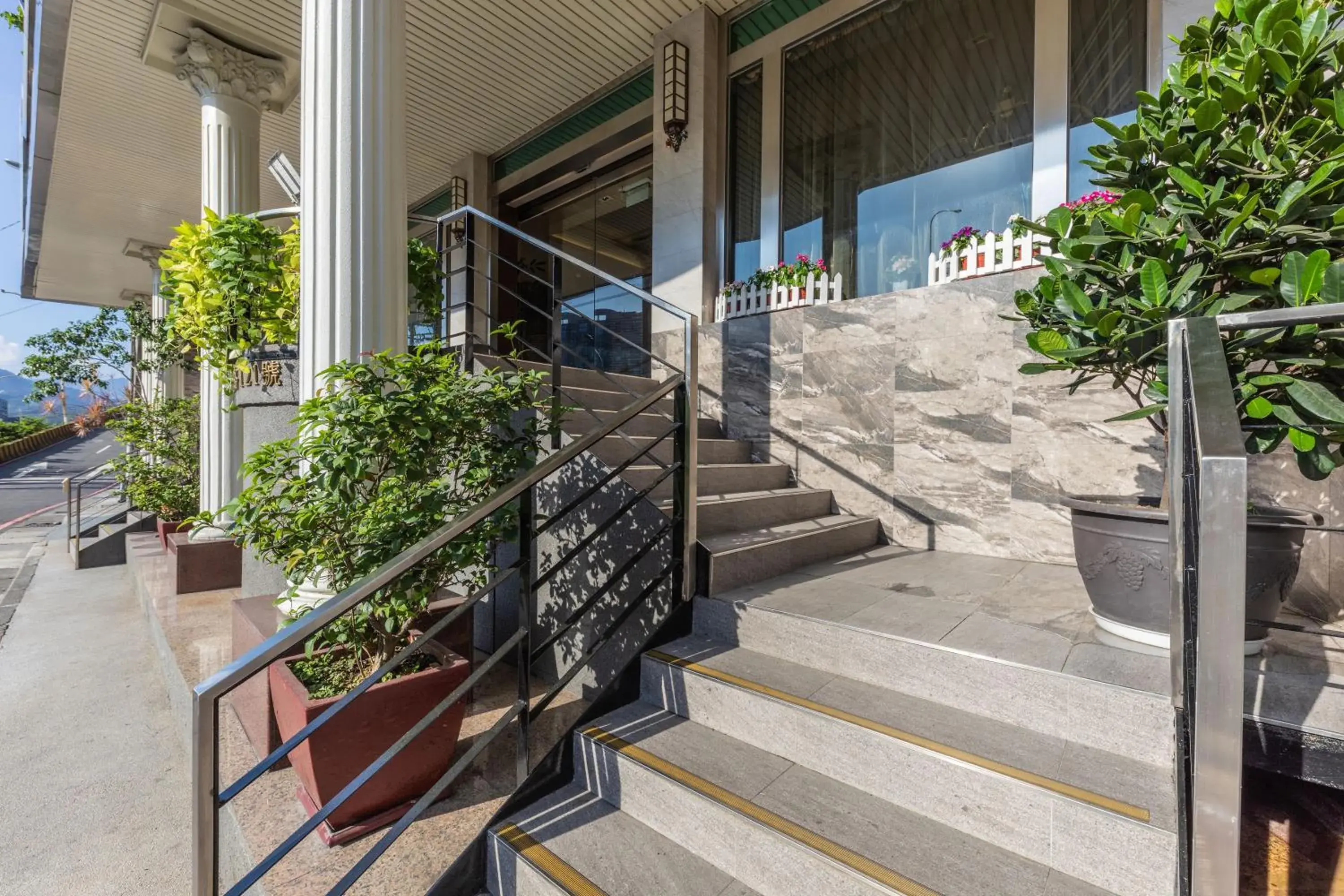 Facade/entrance in Bitan Hotel