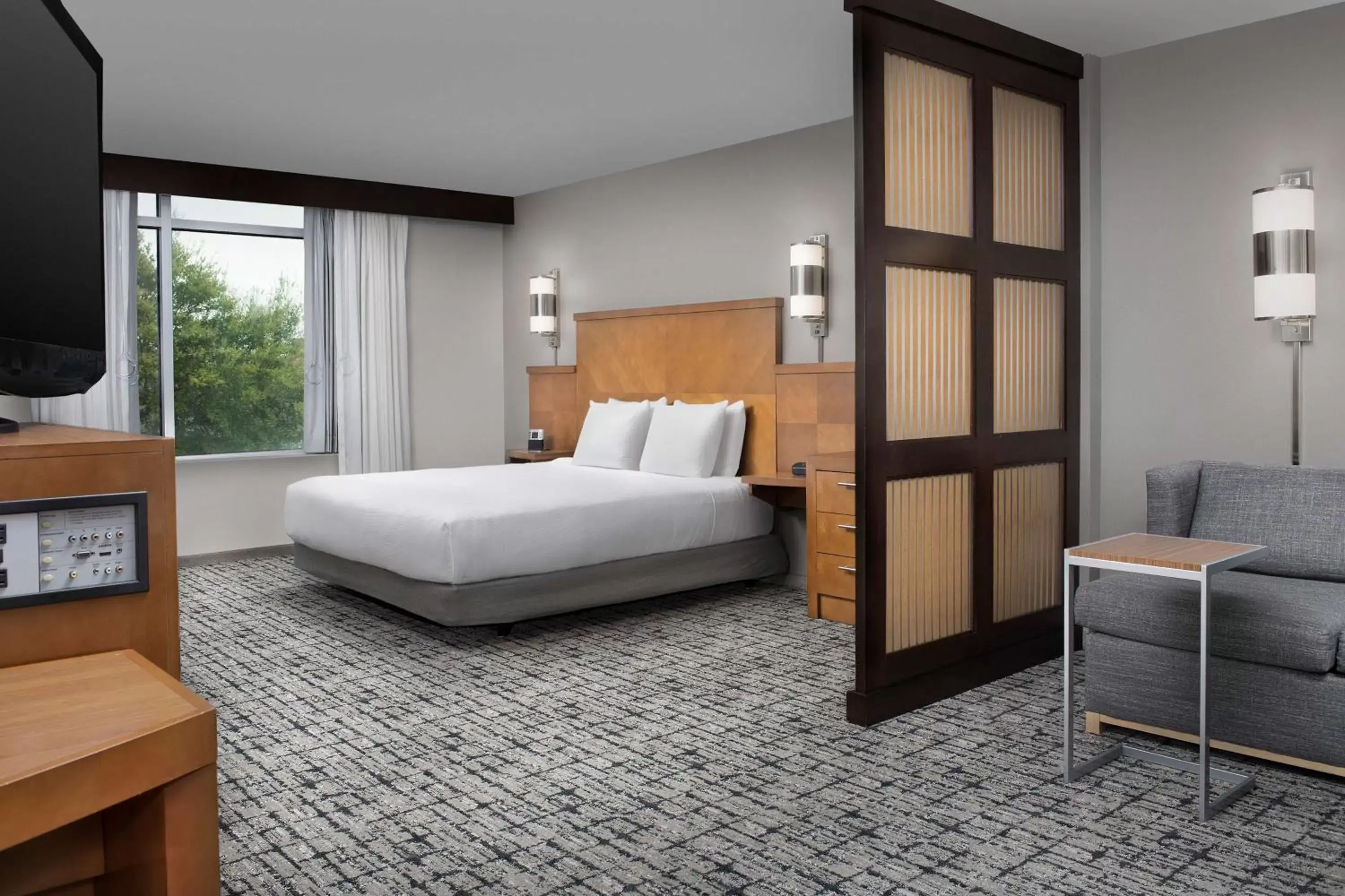 Photo of the whole room, Bed in Hyatt Place Sugar Land