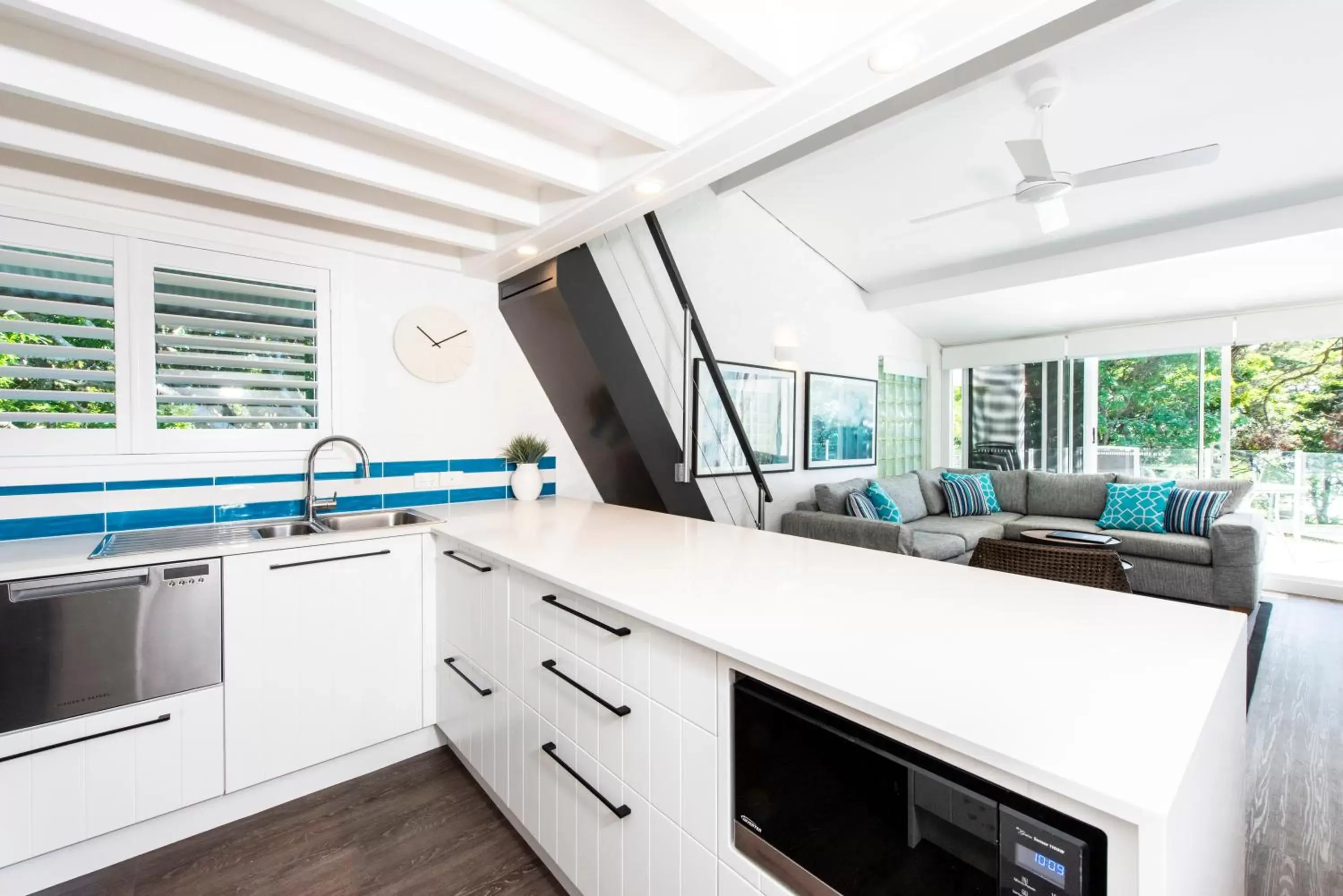 Kitchen or kitchenette, Kitchen/Kitchenette in SandCastles Noosa