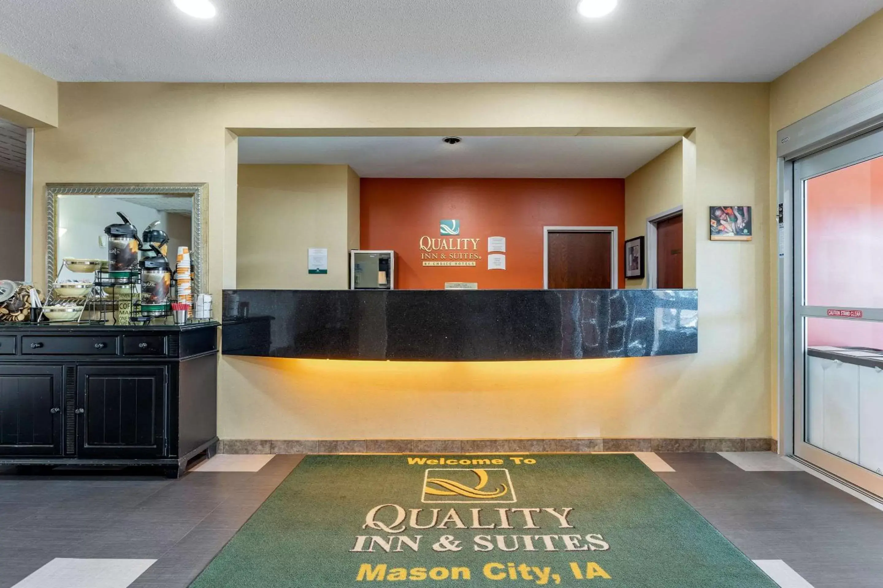 Lobby or reception, Lobby/Reception in Quality Inn & Suites Mason City Lobby or reception, Lobby/Reception in Quality Inn & Suites Mason City
