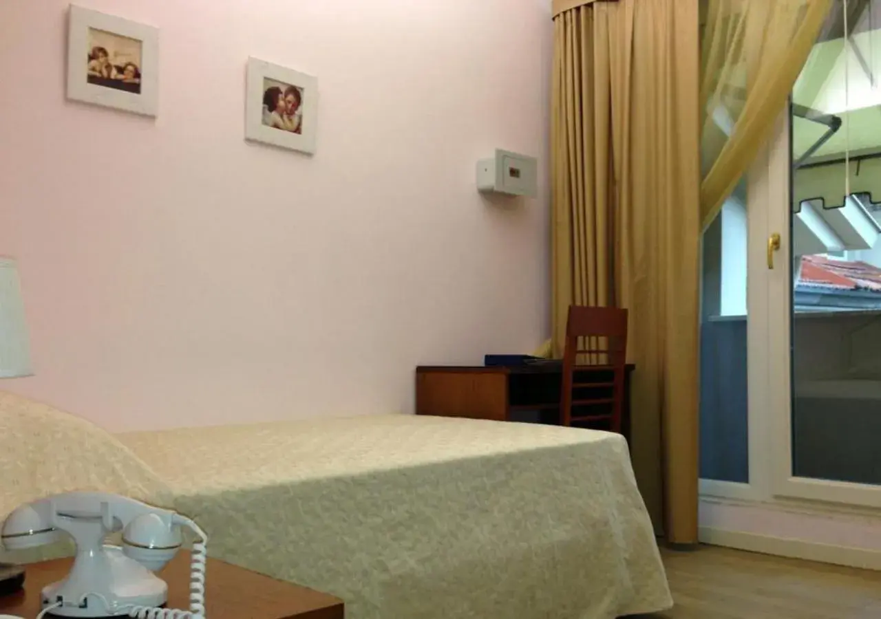 Single Room in Grand Hotel Regina Salsomaggiore