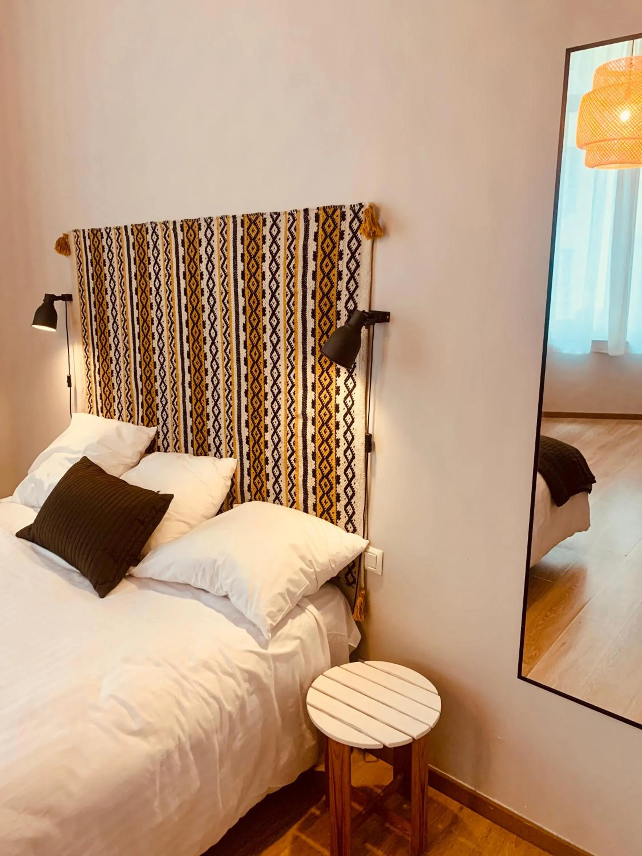 Bed in Hotel Du Parlement