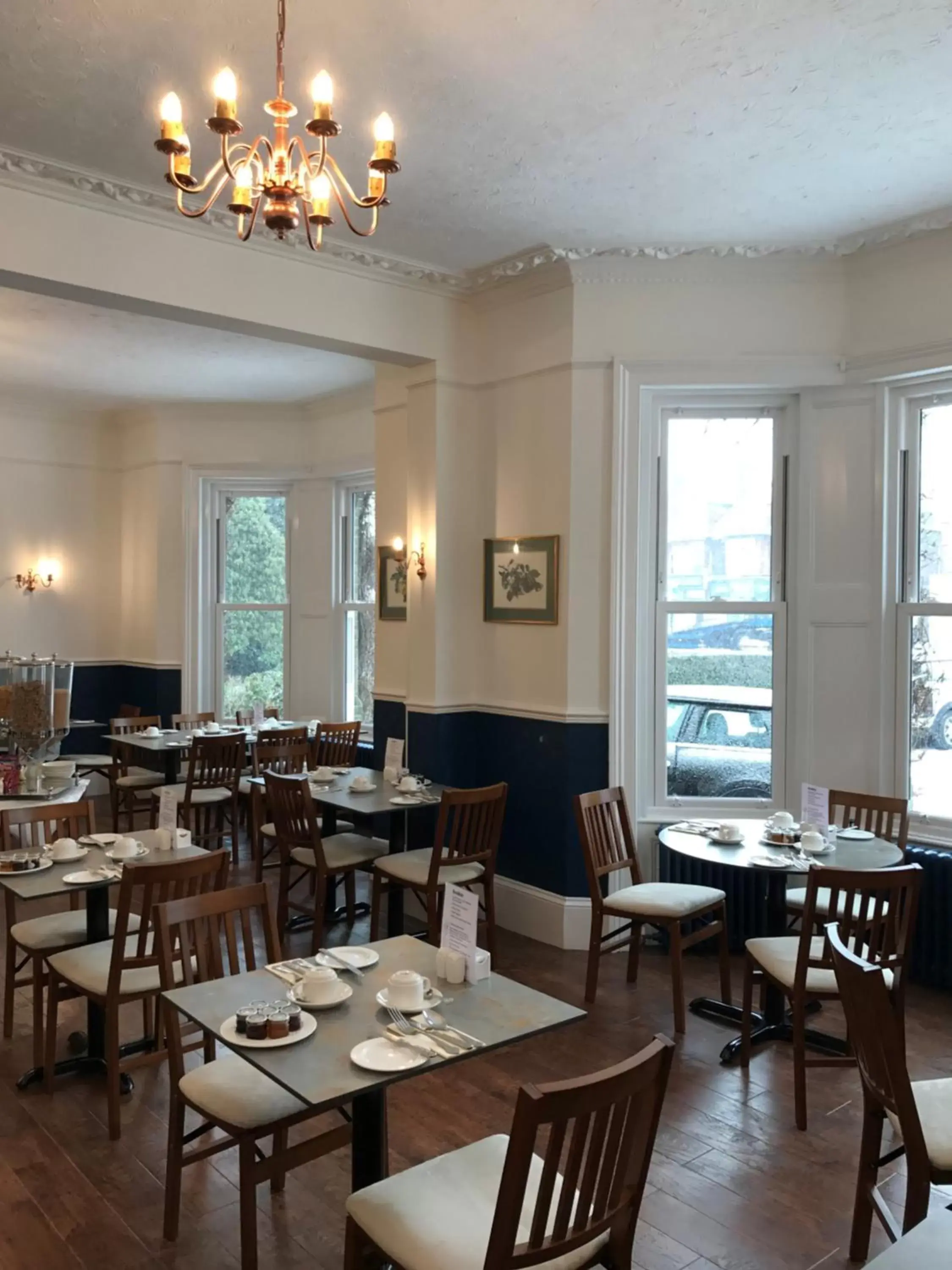 Restaurant/Places to Eat in The Elizabeth House Hotel