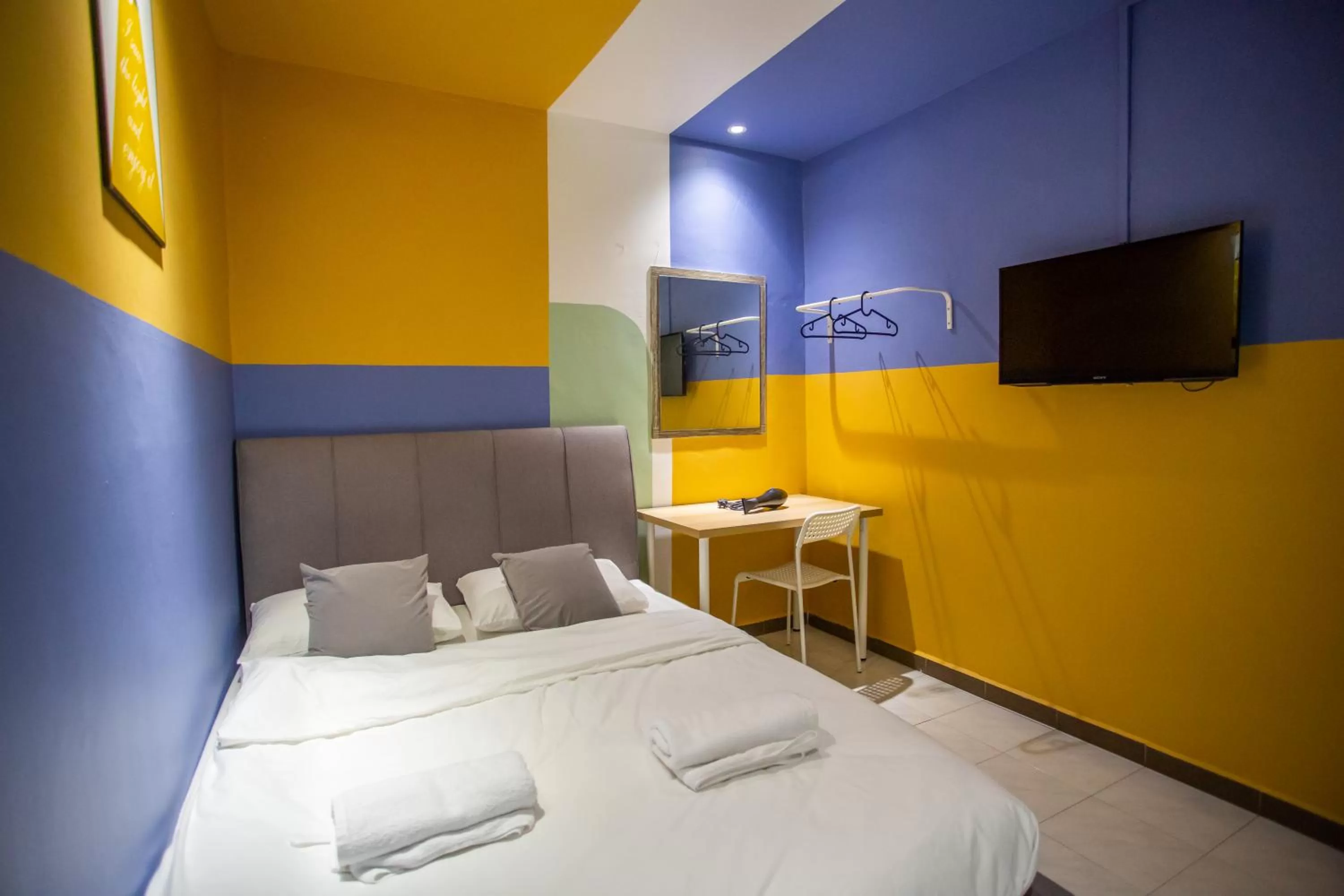 Bed in The Cave By Cactus Hotel Skudai