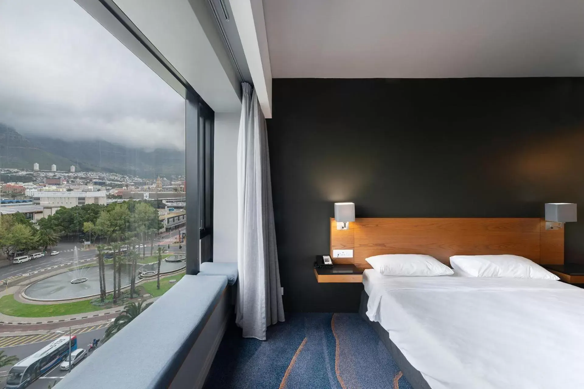 Bed in Park Inn by Radisson Cape Town Foreshore