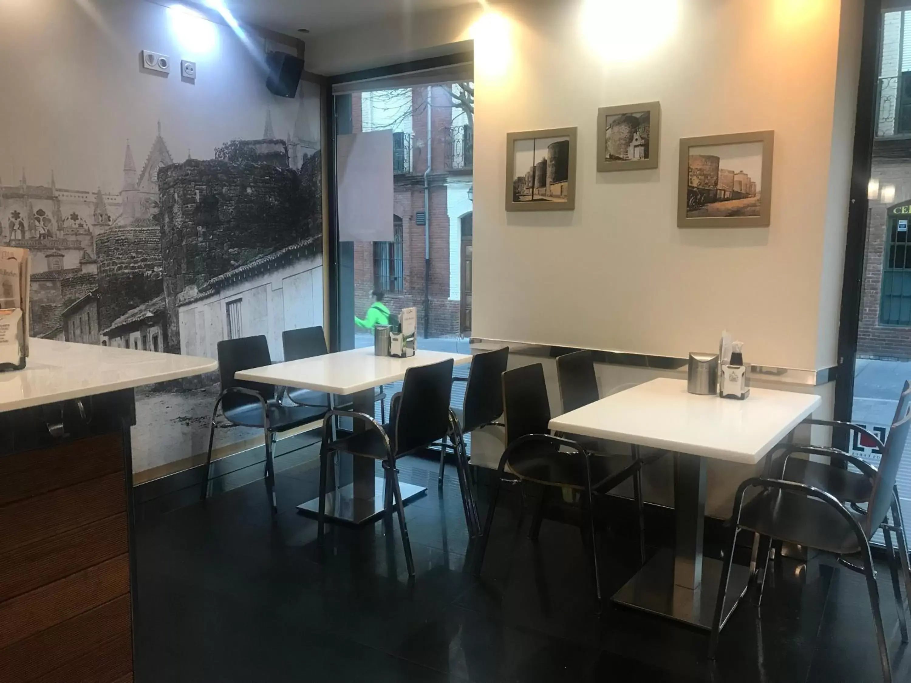 Restaurant/places to eat in Hotel Spa QH Centro León Restaurant/places to eat in Hotel Spa QH Centro León