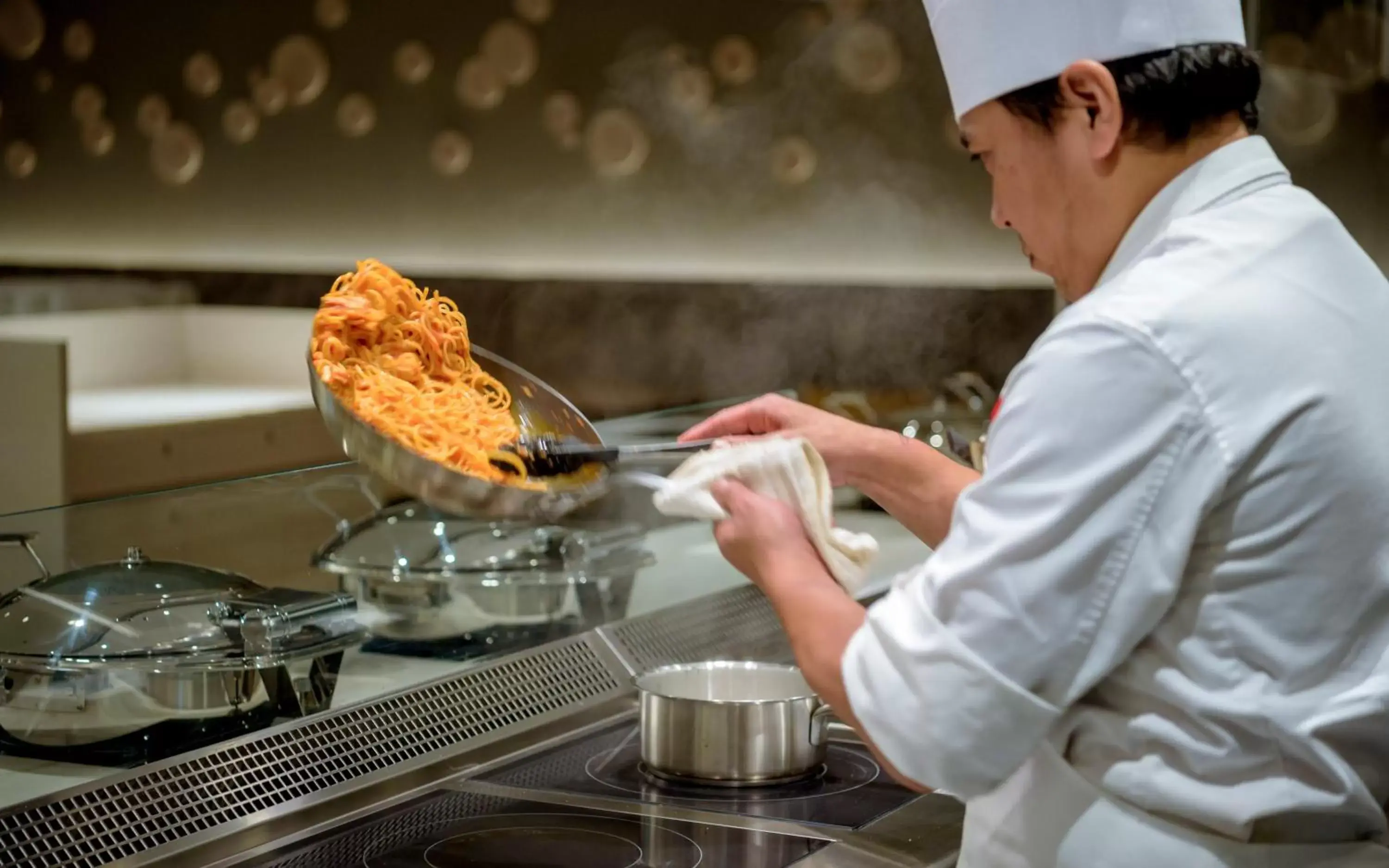 Restaurant/places to eat in ANA Crowne Plaza Sapporo, an IHG Hotel