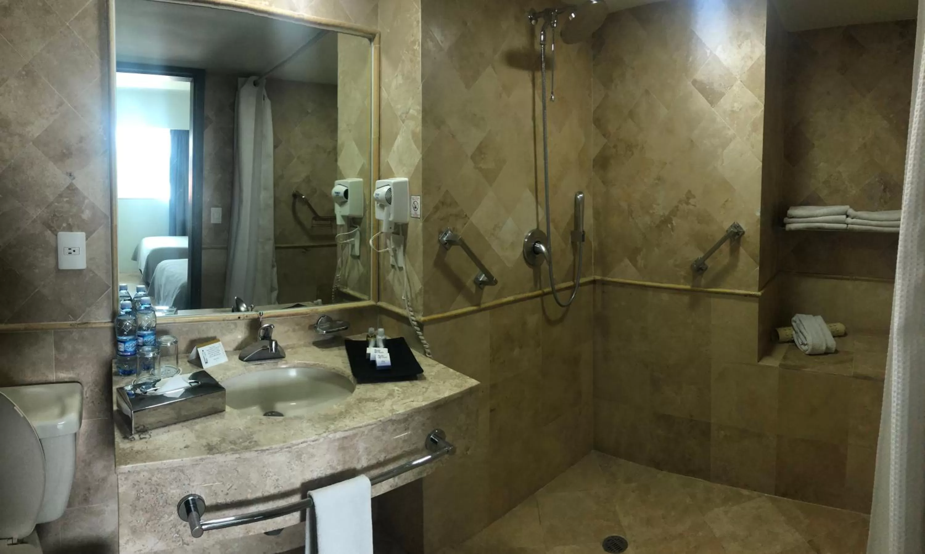 Bathroom in We Hotel Aeropuerto