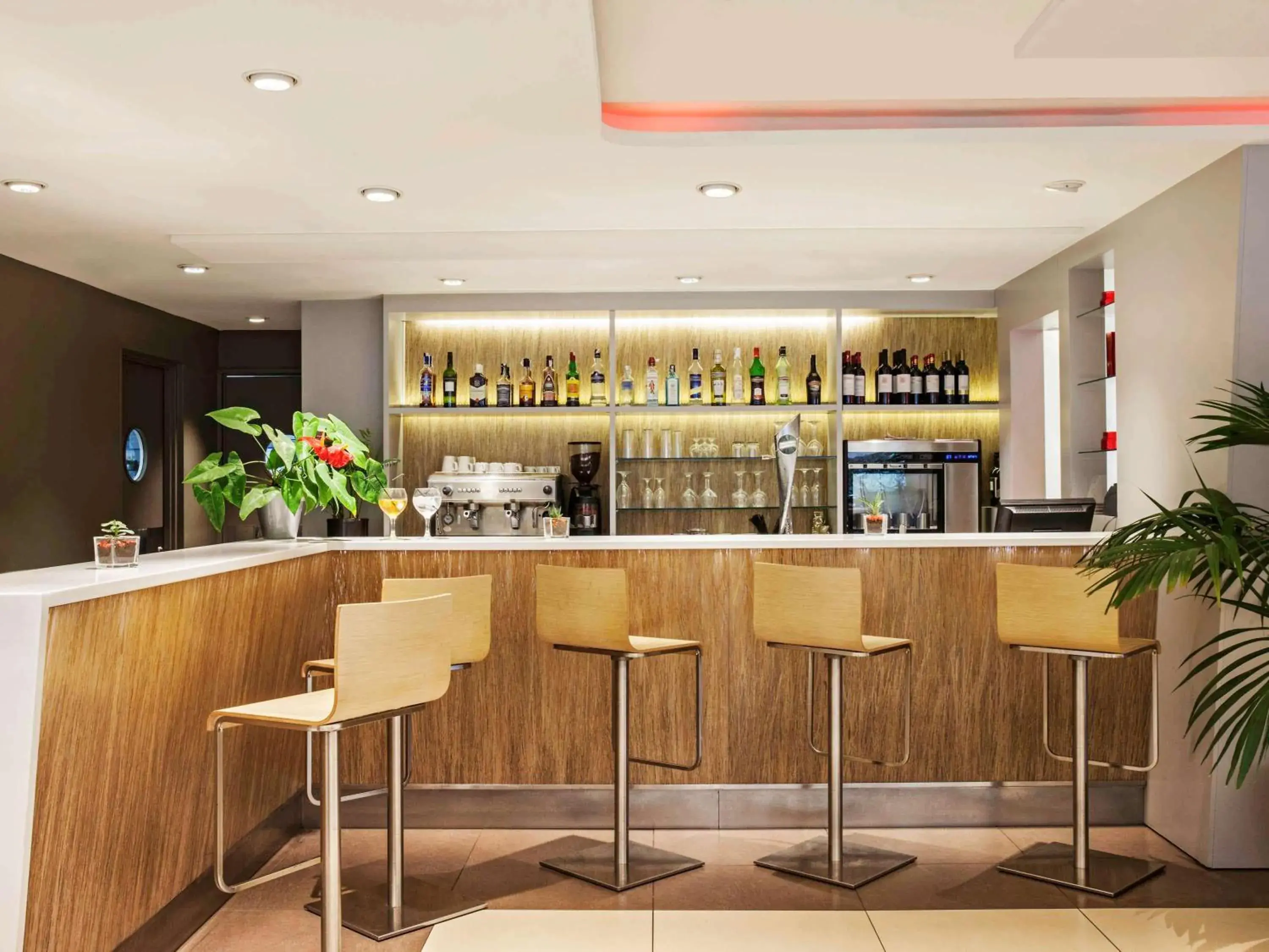 Lounge or bar, Lounge/Bar in Ibis Cornella