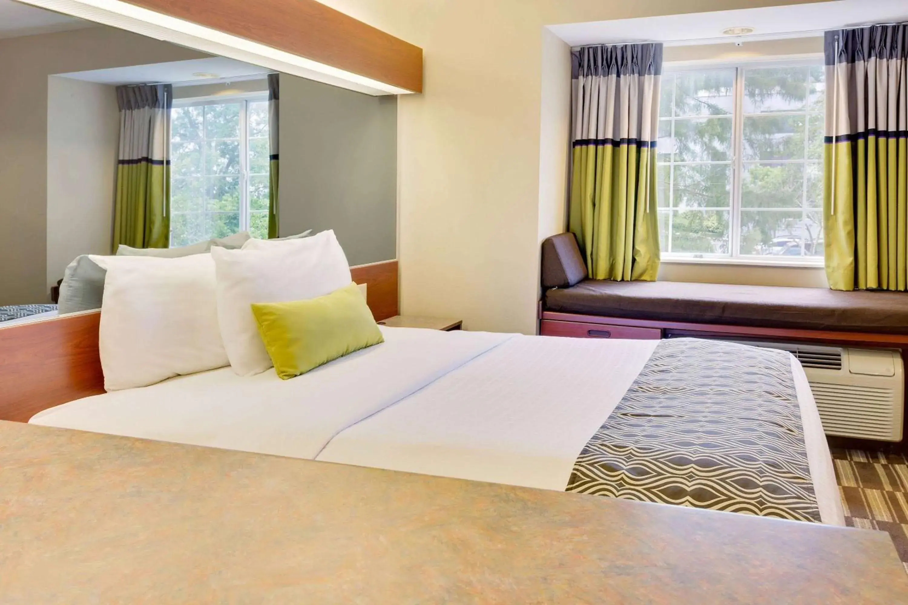 Bed in Microtel Inn & Suites by Wyndham Daphne