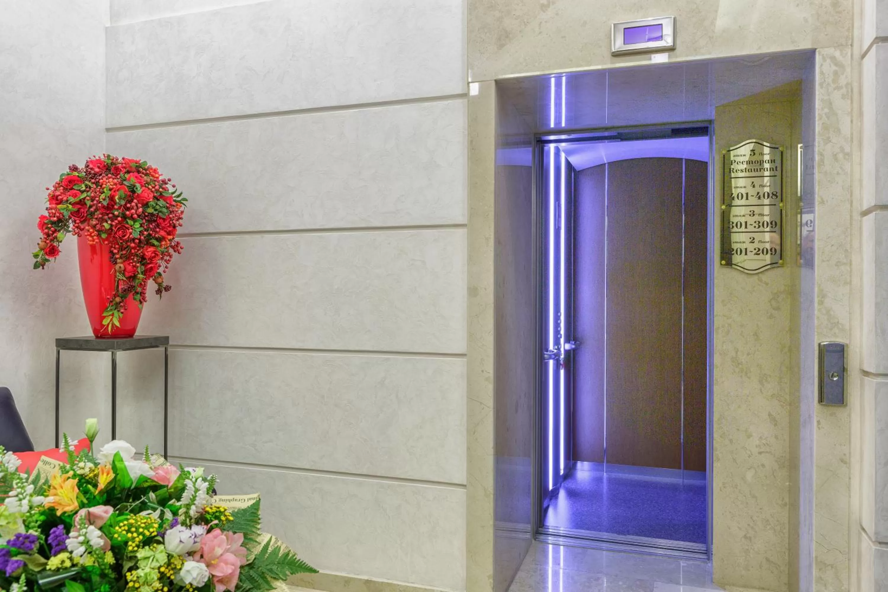 Lobby or reception in Alarus Luxe Hotel