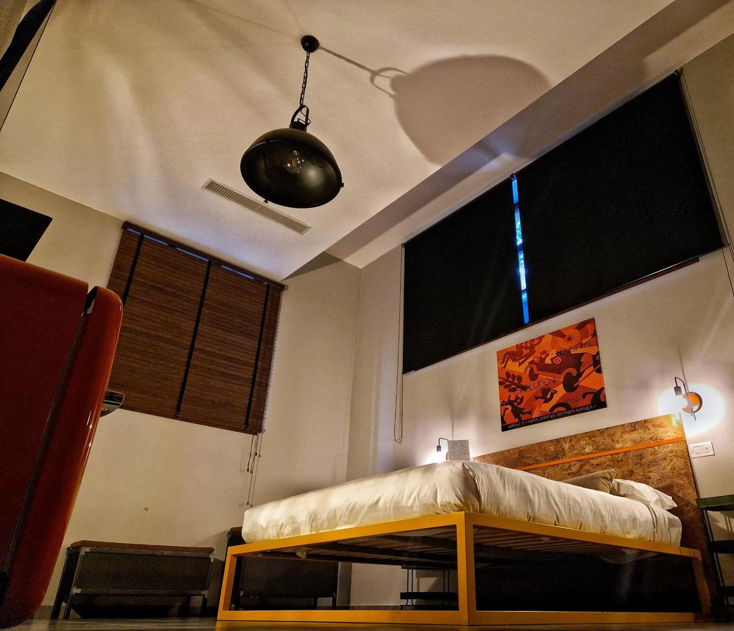 GARAGE47 Storica Officina Meccanica LOFT B&B iN PIENZA