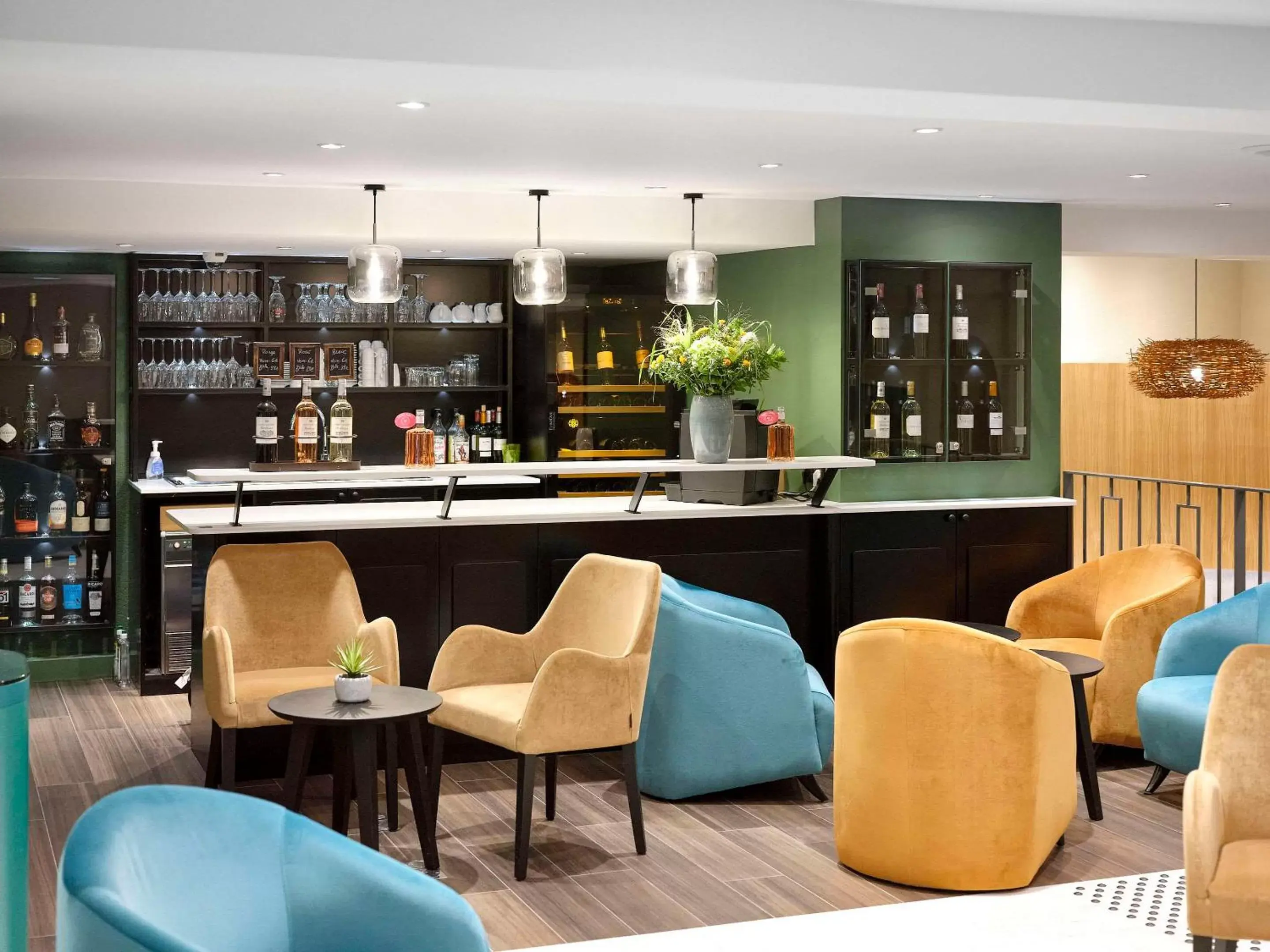 Lounge or bar, Lounge/Bar in Quality Hotel Bordeaux Centre