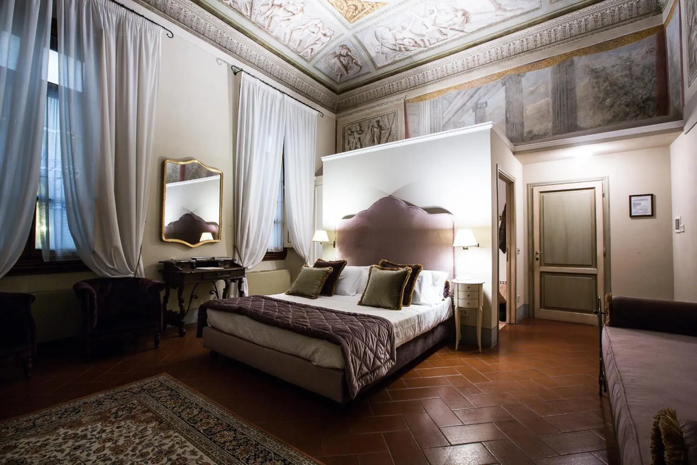 Bedroom in Hotel Burchianti