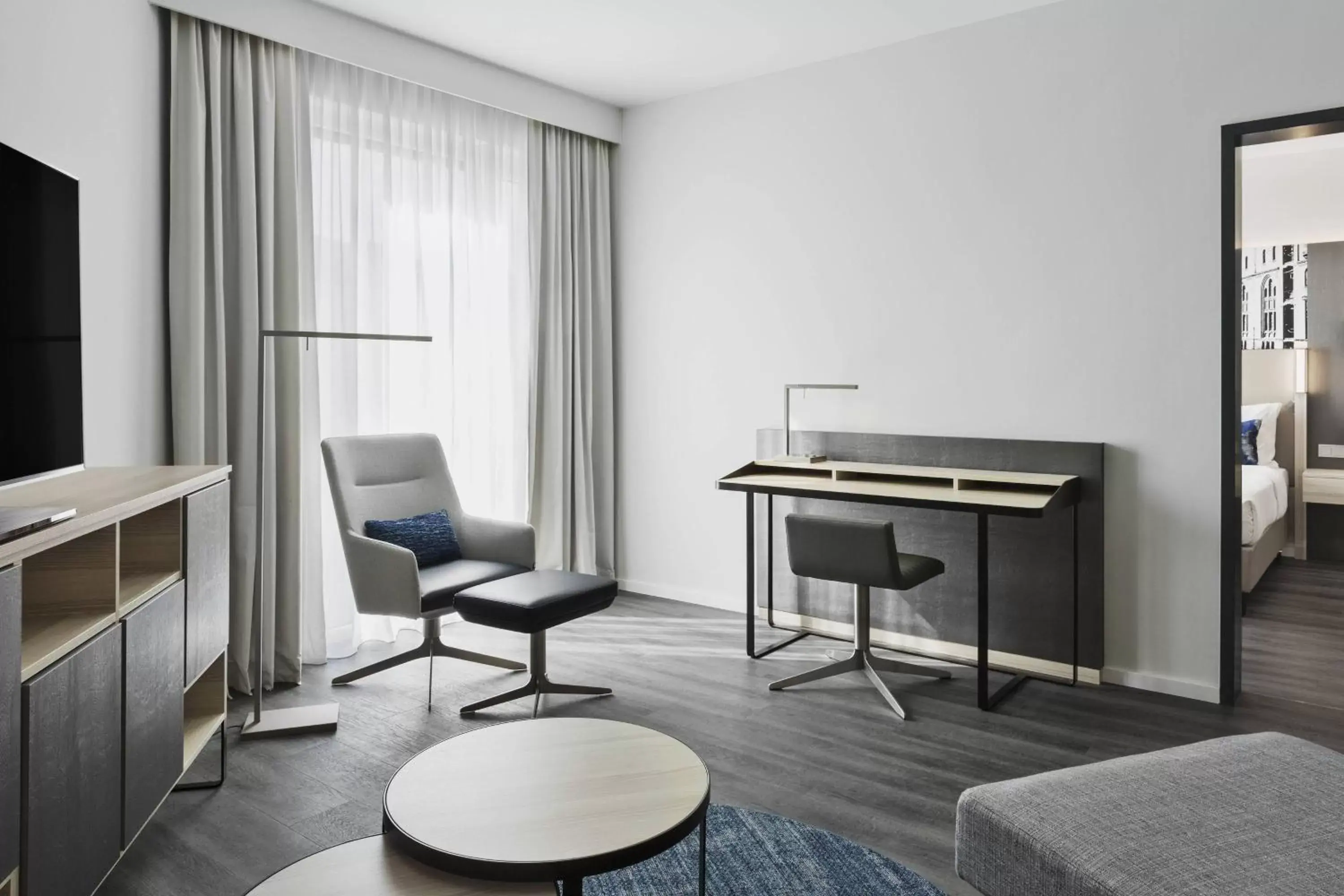 Bedroom, Seating Area in Courtyard by Marriott Hamburg City