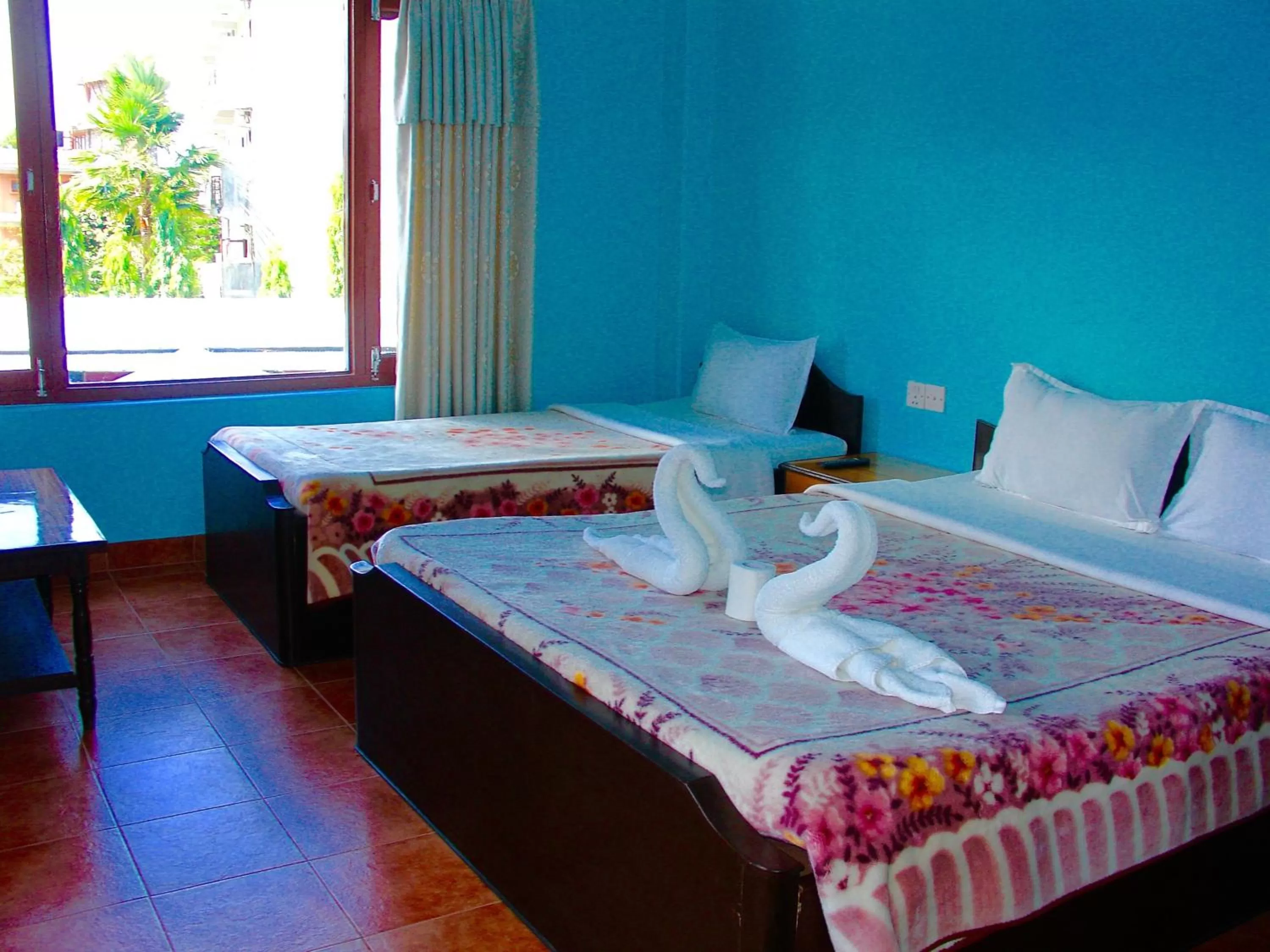 Photo of the whole room, Bed in The North Face Inn