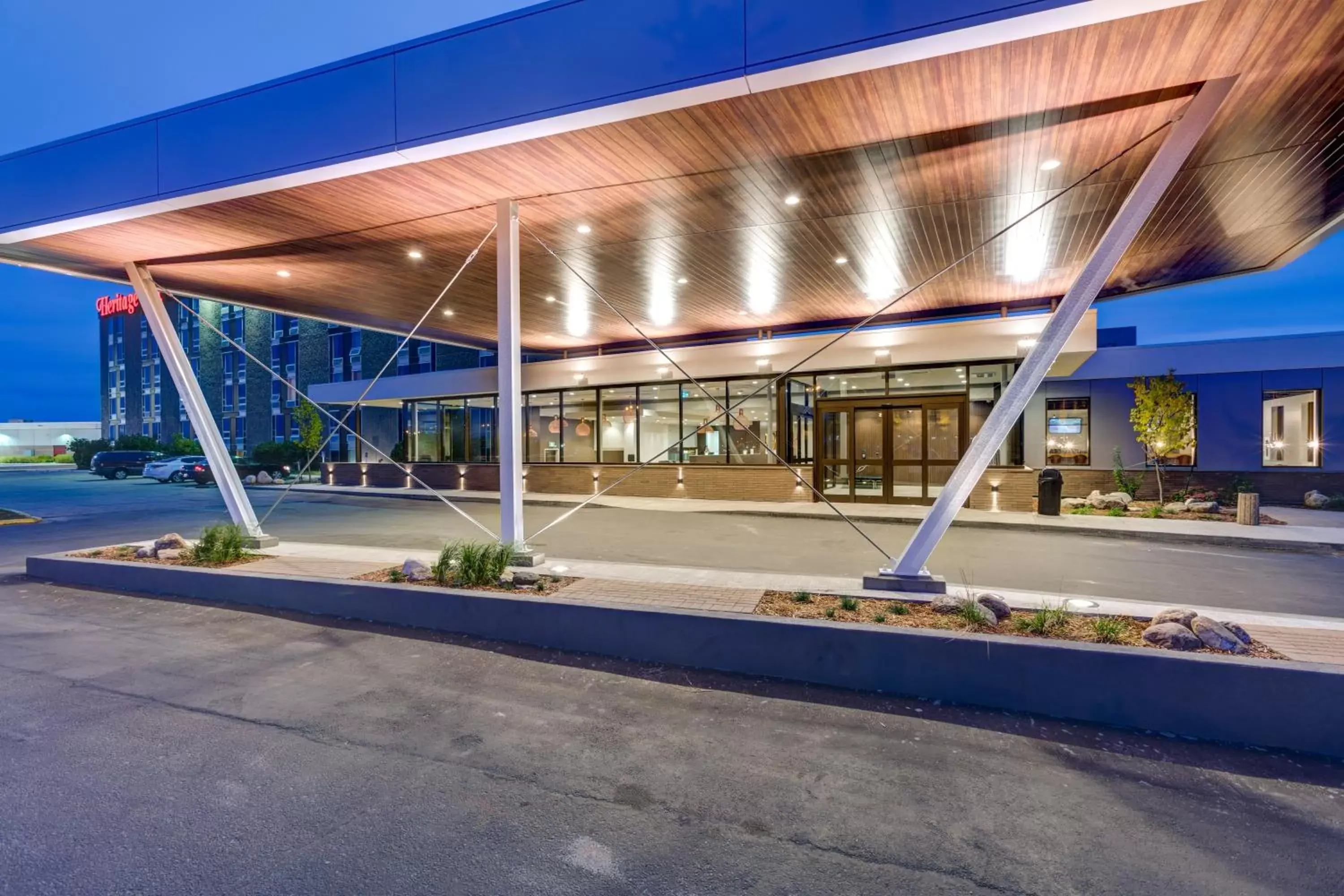 Facade/entrance in Heritage Inn Hotel & Convention Centre - Saskatoon Facade/entrance in Heritage Inn Hotel & Convention Centre - Saskatoon