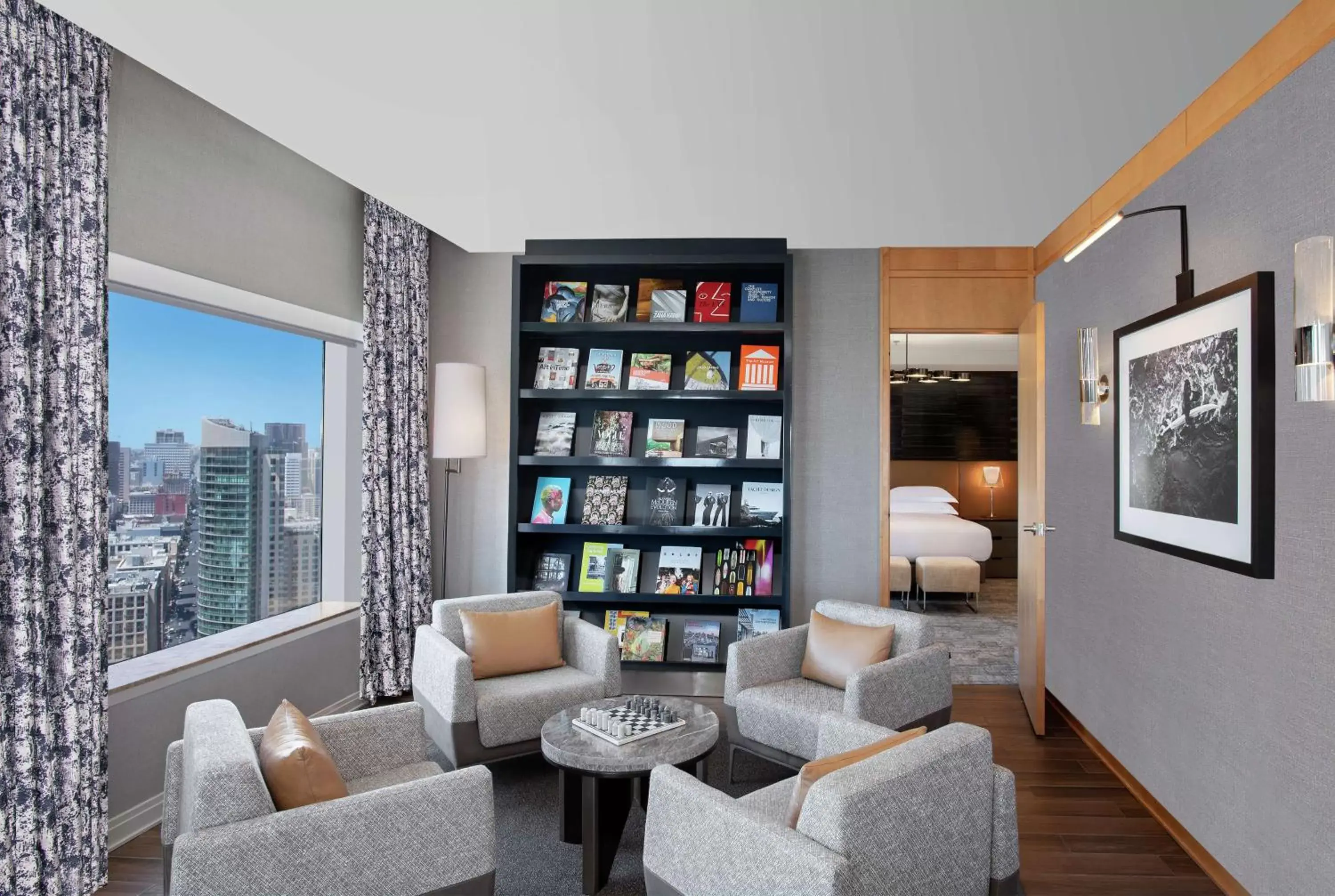 Living room, Library in Hilton San Diego Bayfront