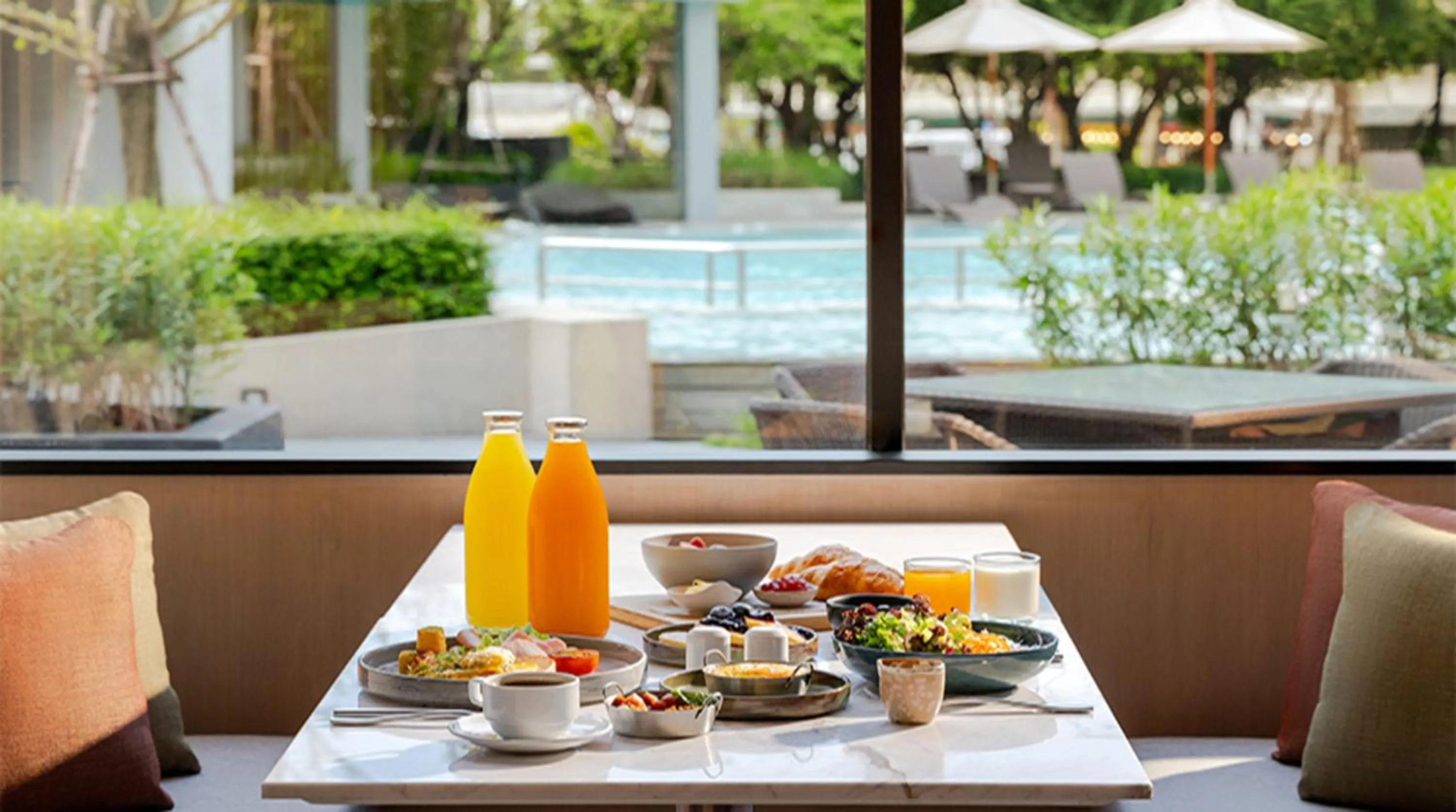 Food and drinks in Novotel Rayong Star Convention Centre