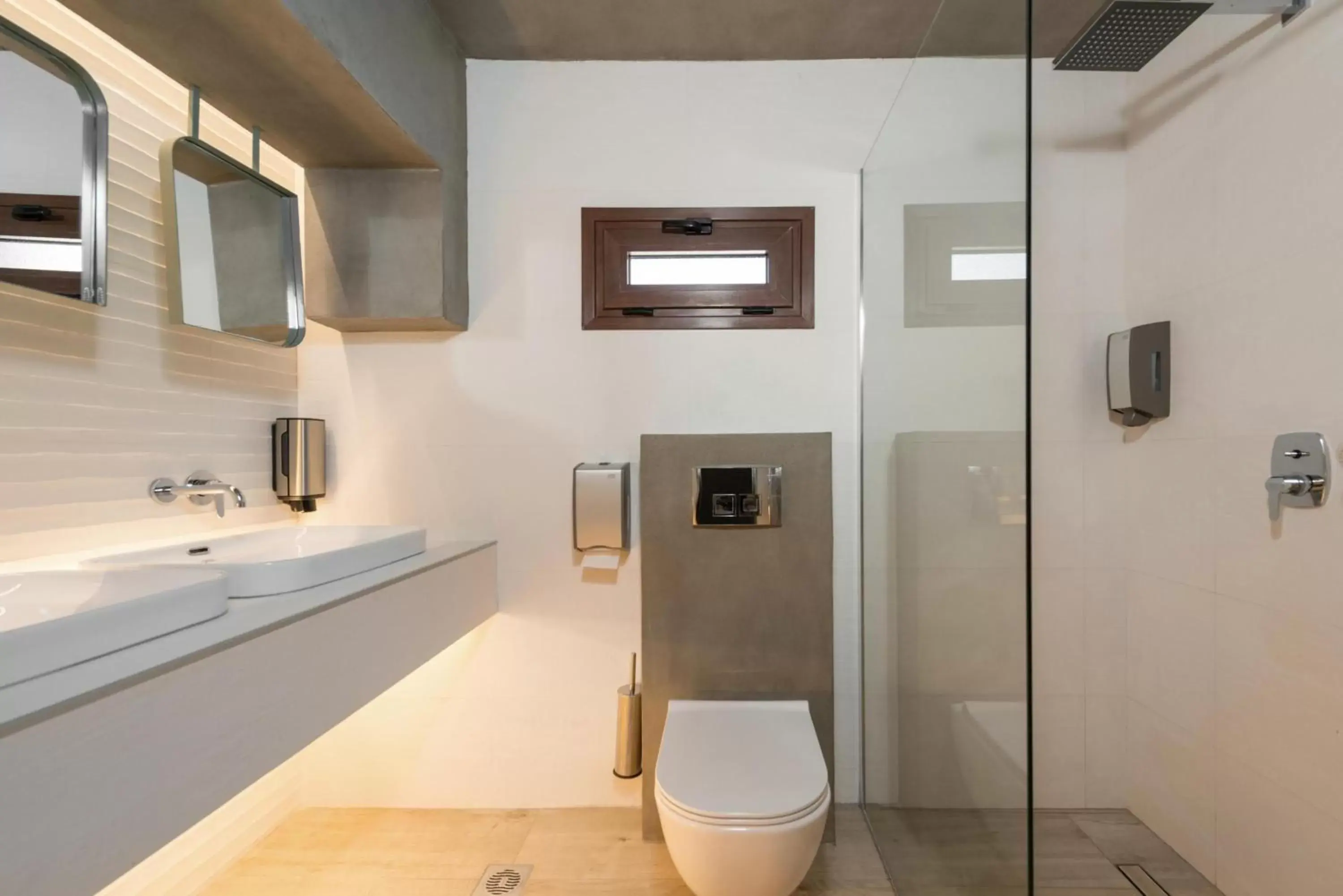 Shower, Bathroom in Tsikeli Boutique Hotel Meteora - Adults Friendly