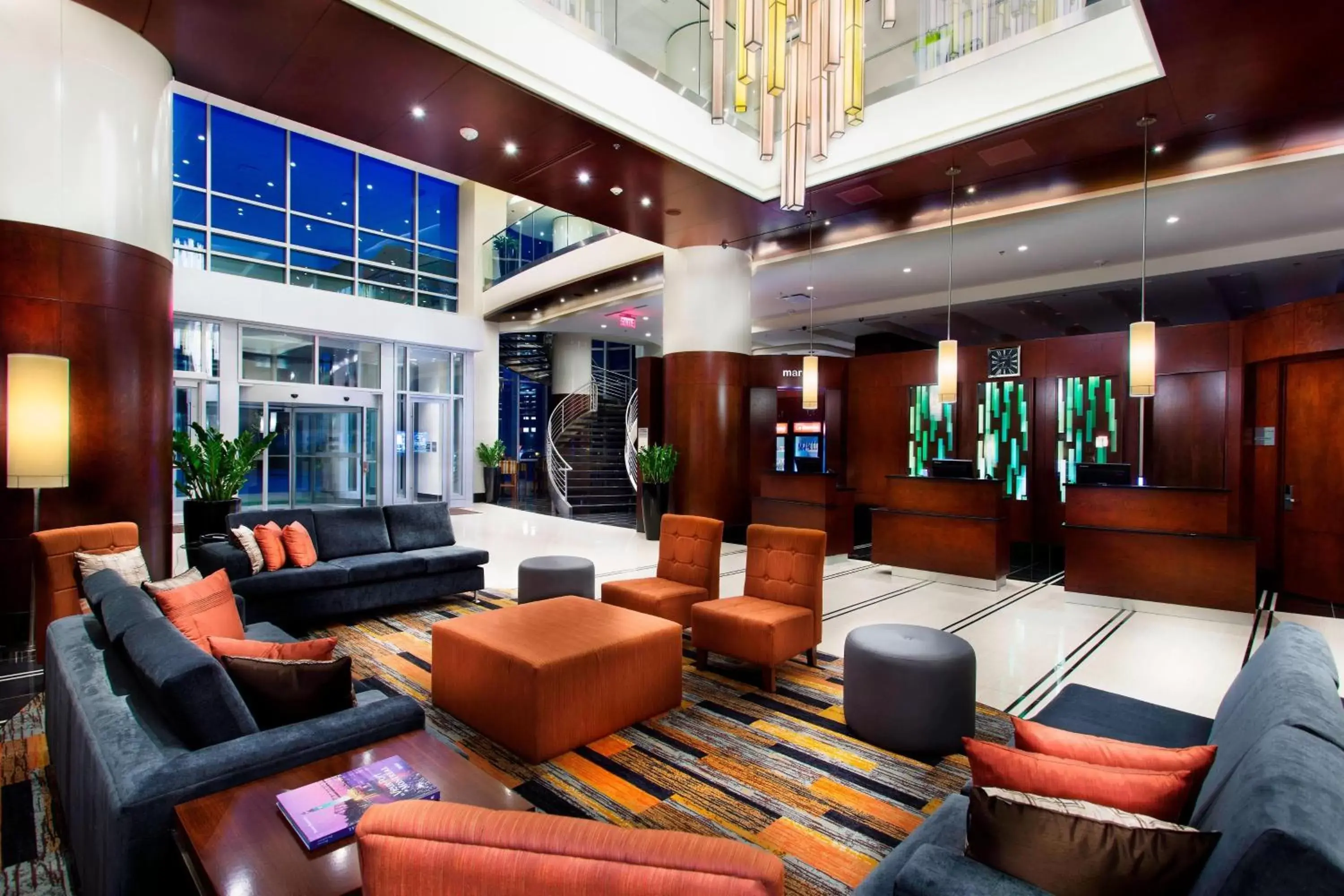 Lobby or reception, Lobby/Reception in Courtyard by Marriott Montreal Downtown