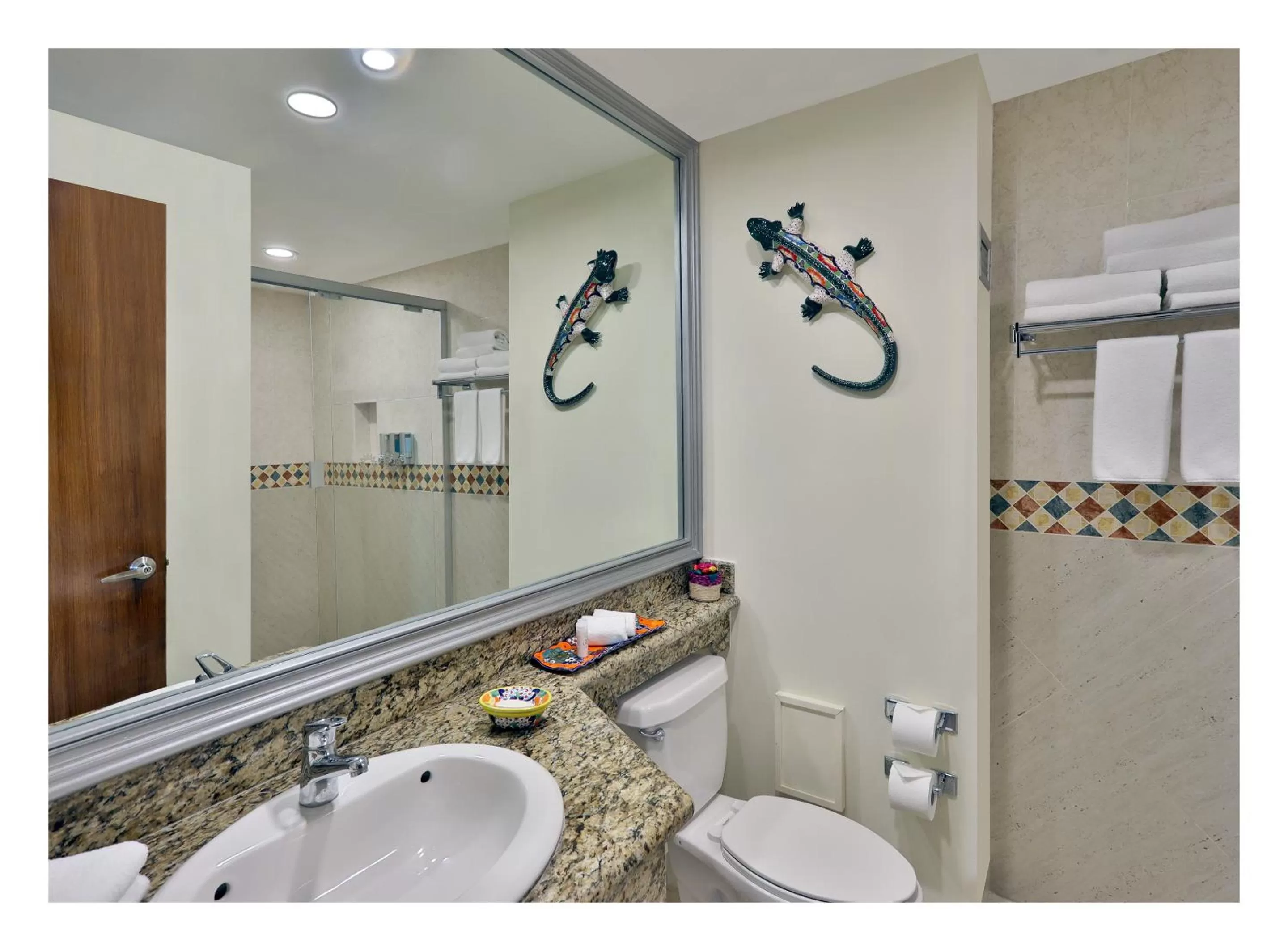 Shower in Adhara Hacienda Cancun