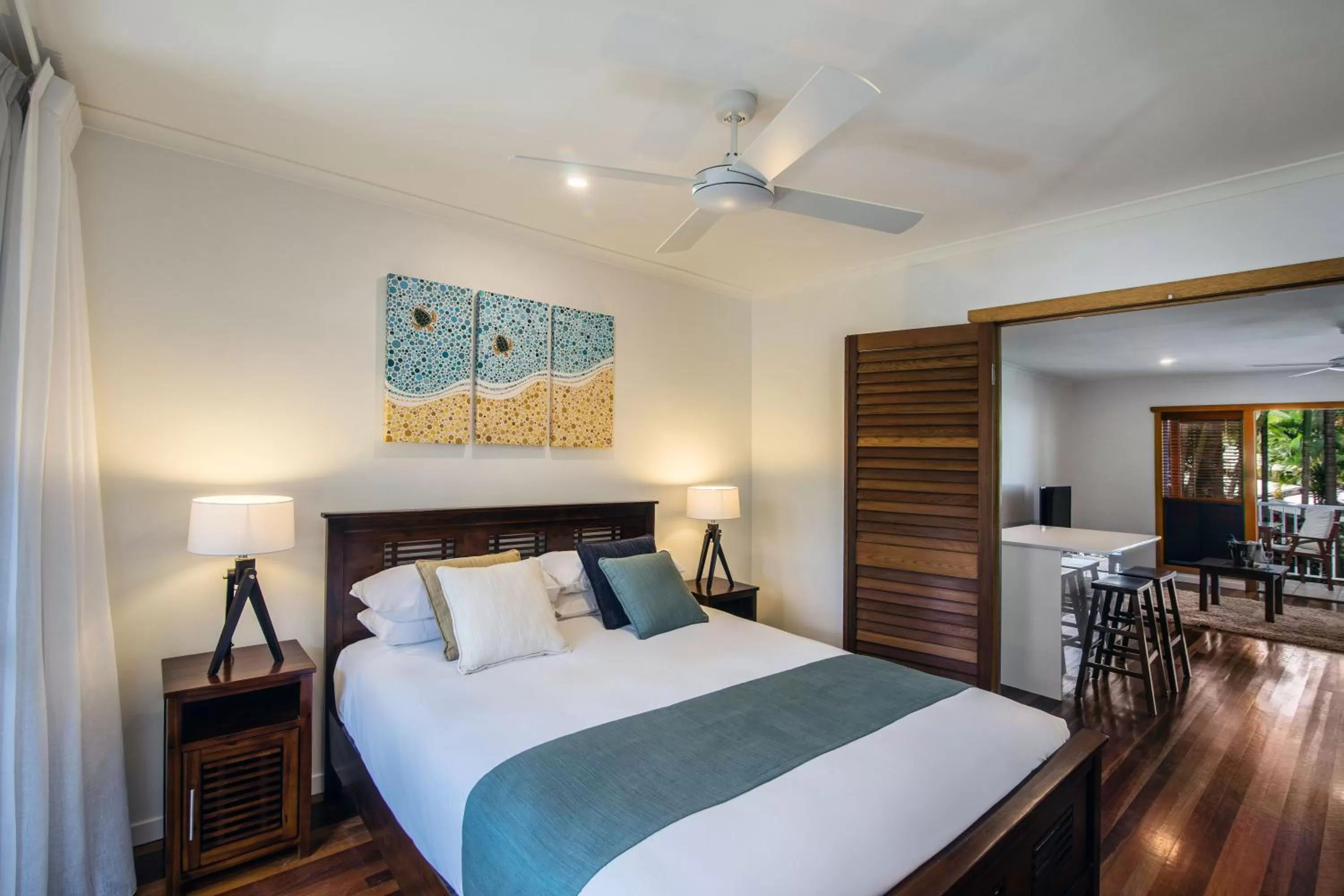 Bed in South Pacific Resort & Spa Noosa