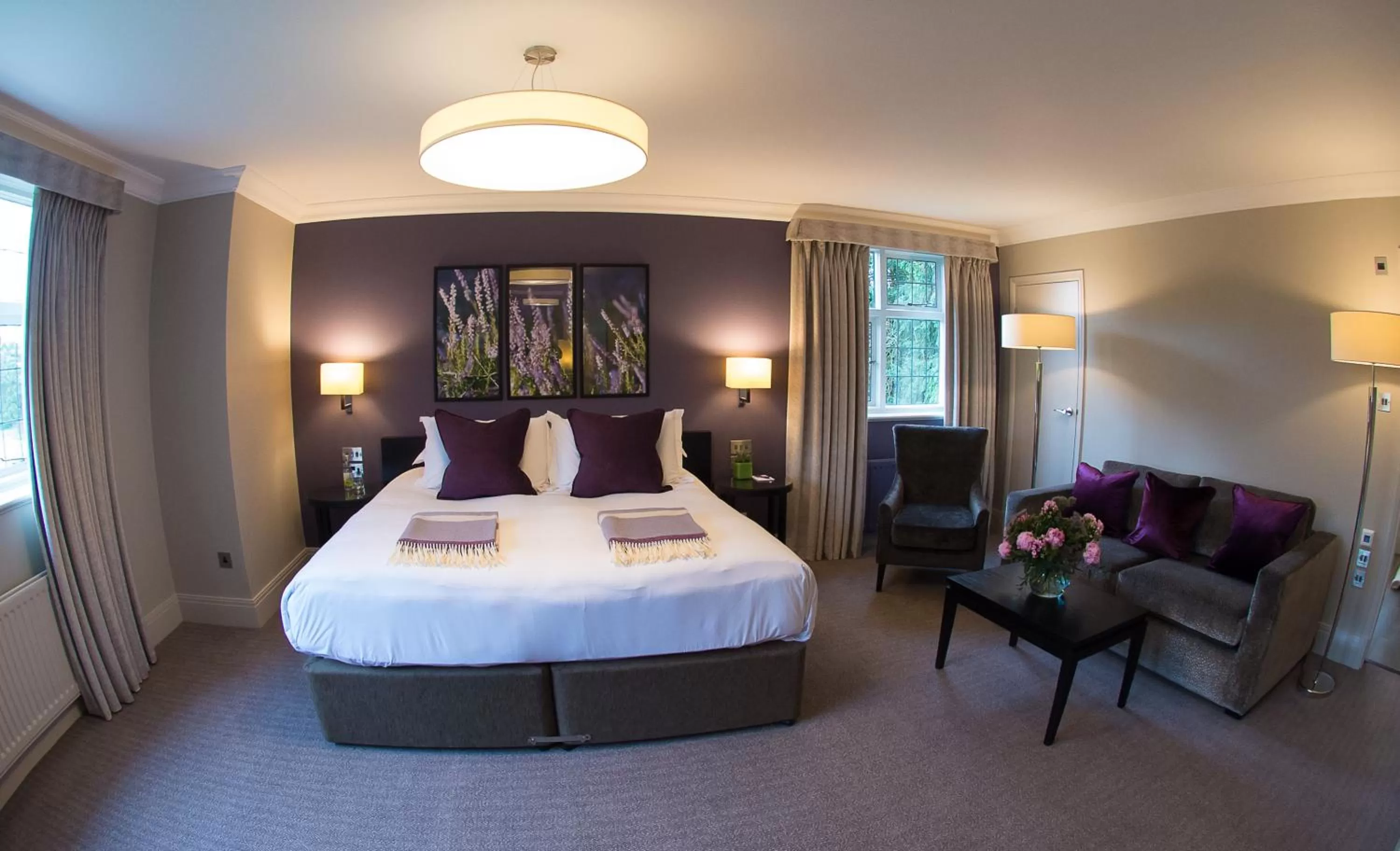 Bedroom, Bed in Hogarths Stone Manor