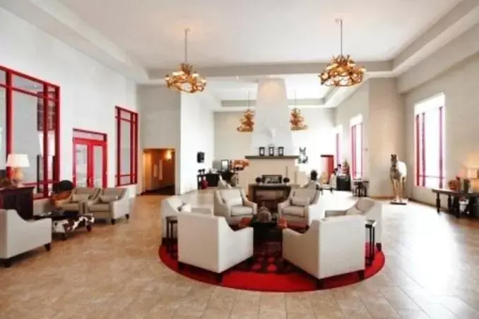 Lobby or reception in Holiday Inn Express & Suites - Olathe North by IHG Lobby or reception in Holiday Inn Express & Suites - Olathe North by IHG