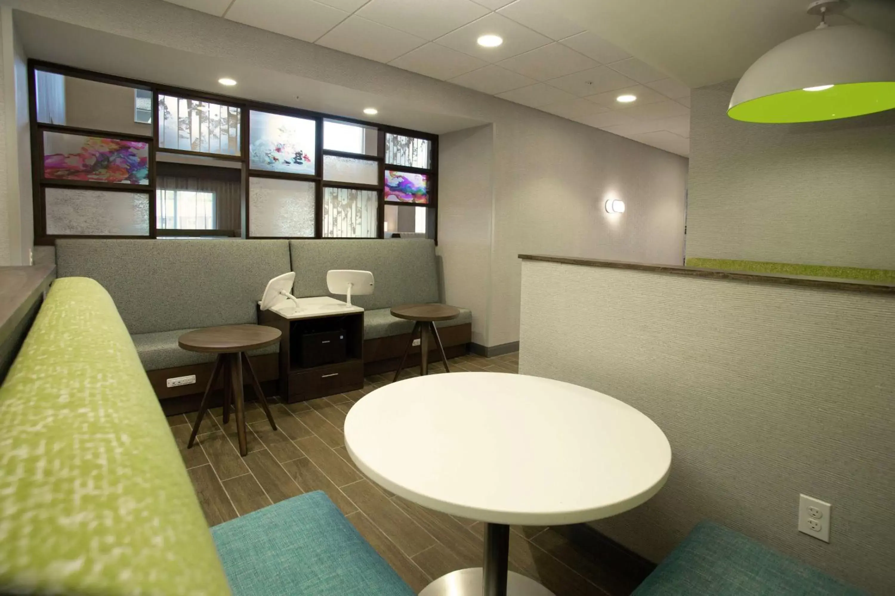 Business facilities, Lounge/Bar in Hampton Inn & Suites Kutztown, Pa