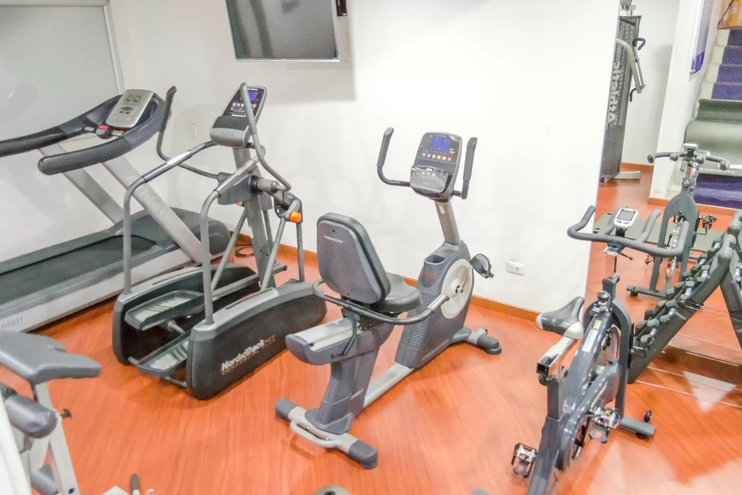 Fitness centre/facilities, Fitness Center/Facilities in Hotel Bogotá Regency Usaquén