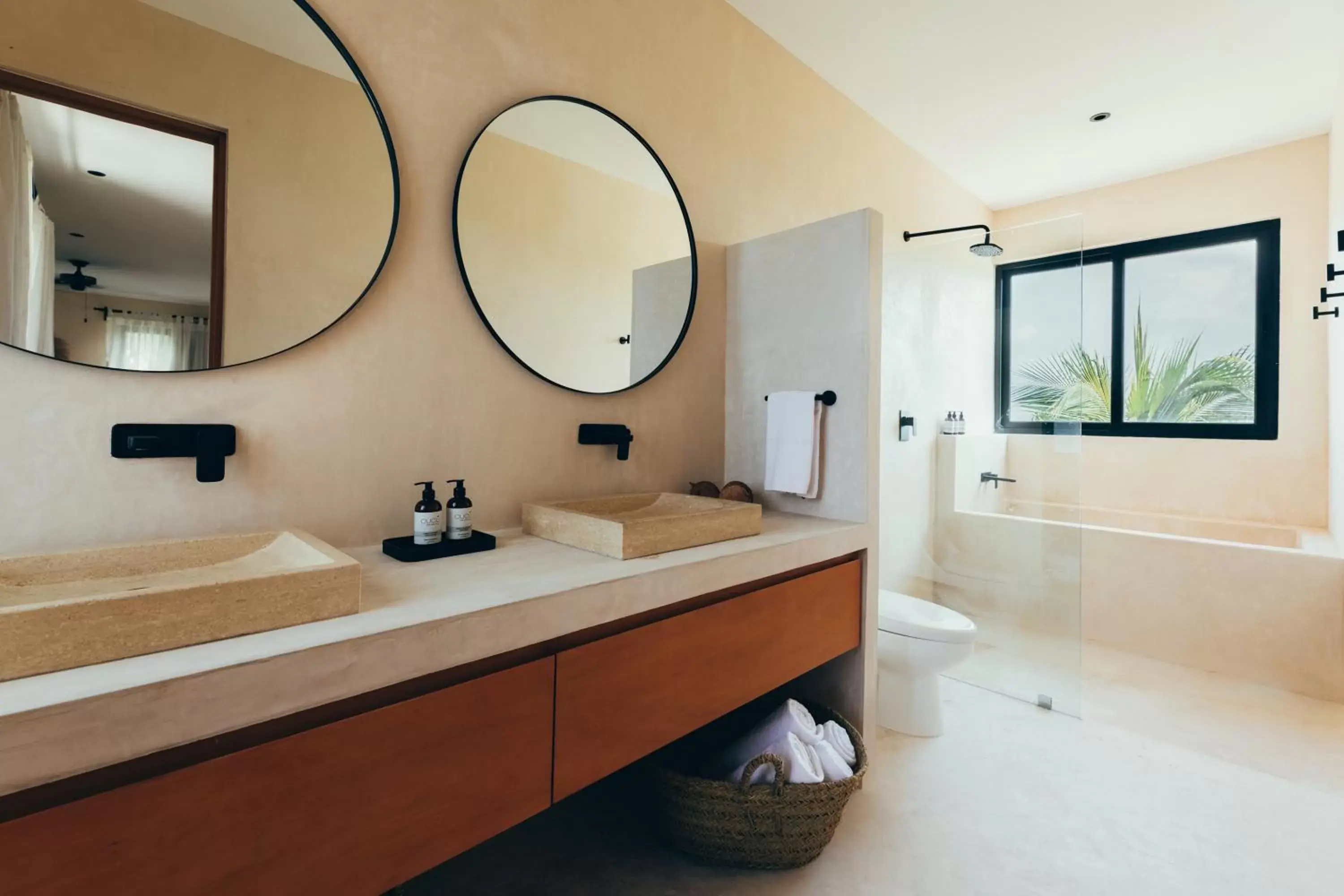 Shower, Bathroom in Cucu Hotel El Cuyo