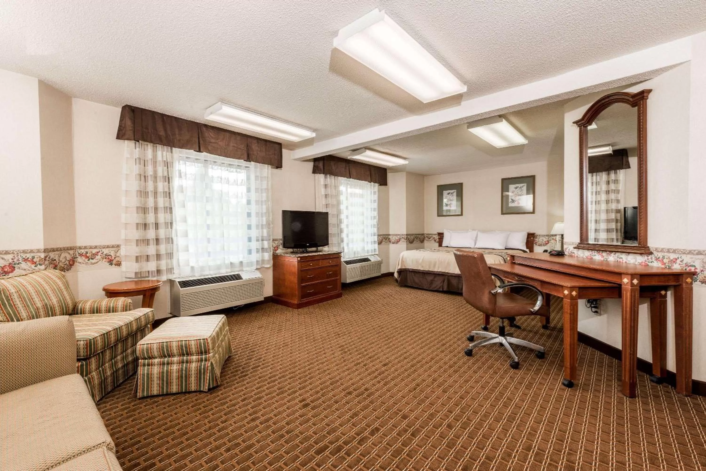 Photo of the whole room in Days Inn by Wyndham Yadkinville