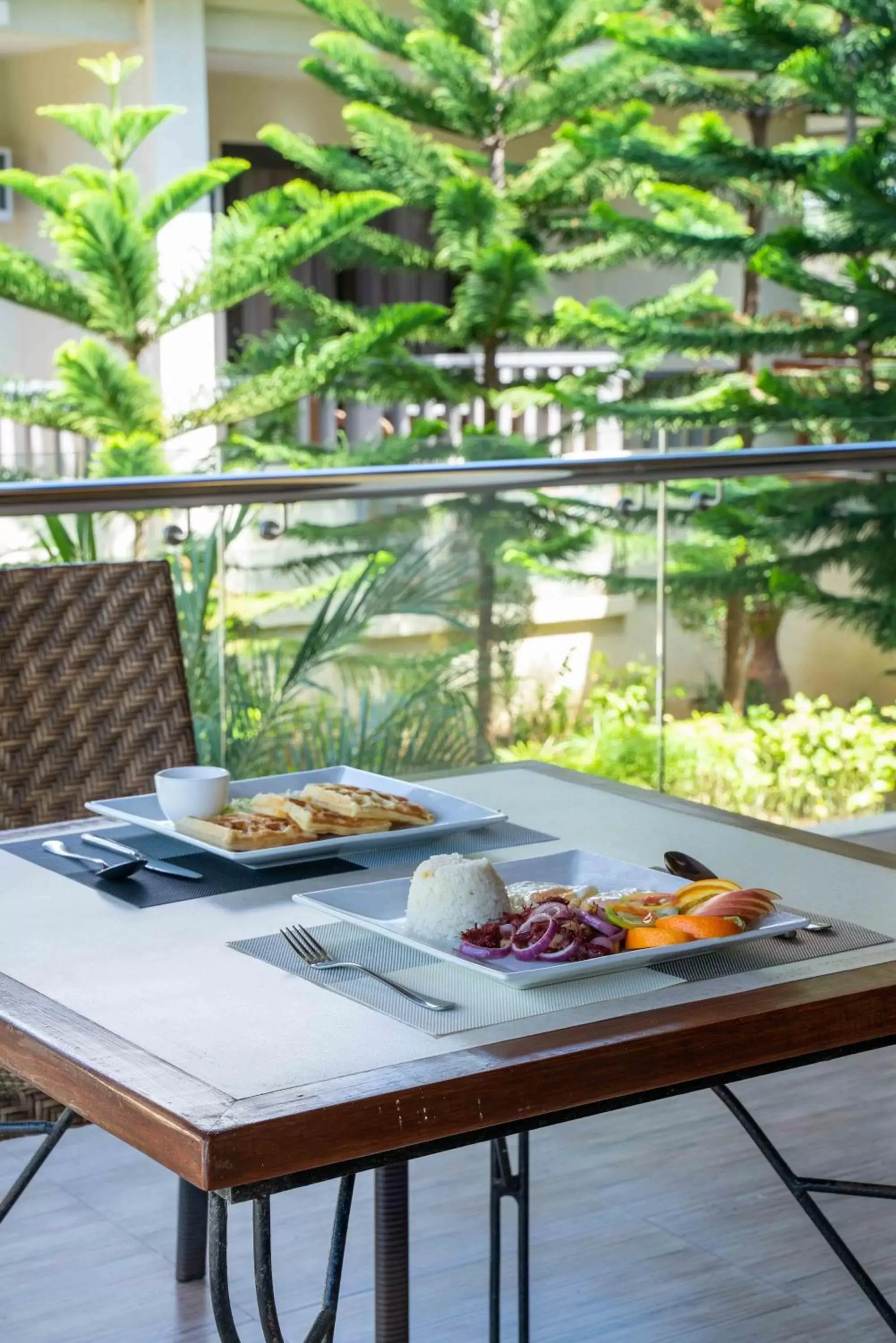 Restaurant/places to eat in MO2 Lagoon Coron Restaurant/places to eat in MO2 Lagoon Coron