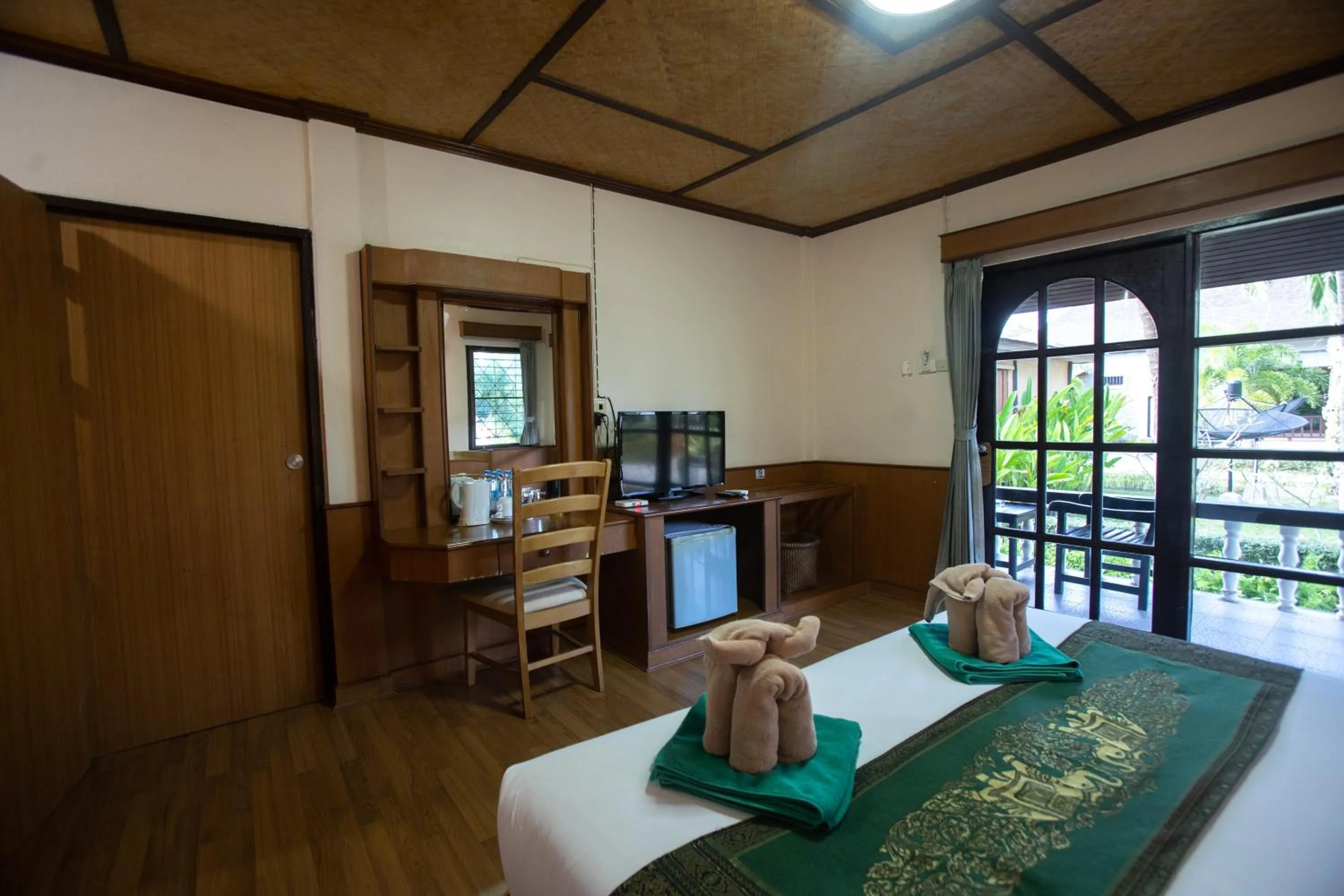 Southern Lanta Resort