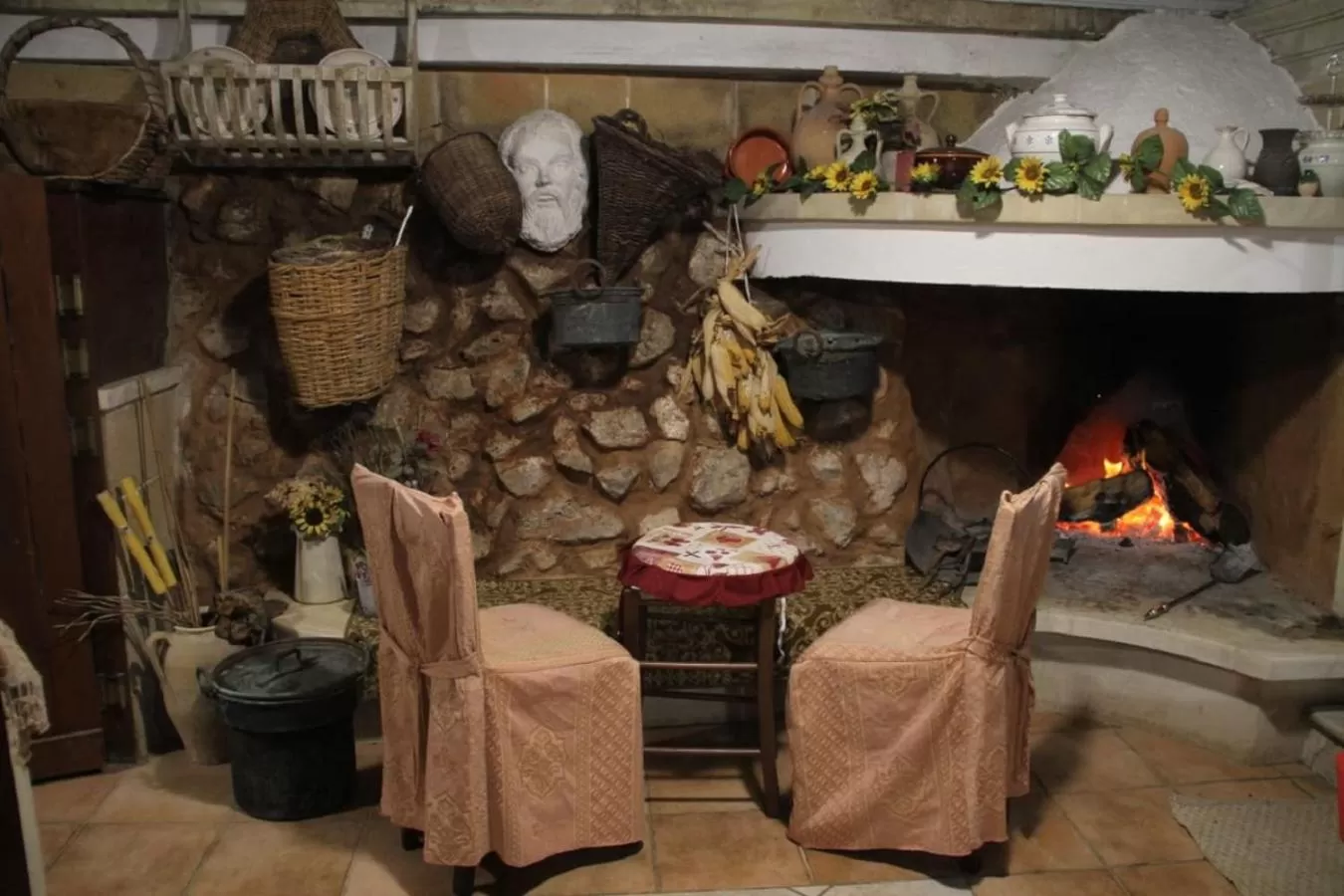 Restaurant/places to eat in B&B Scipponate