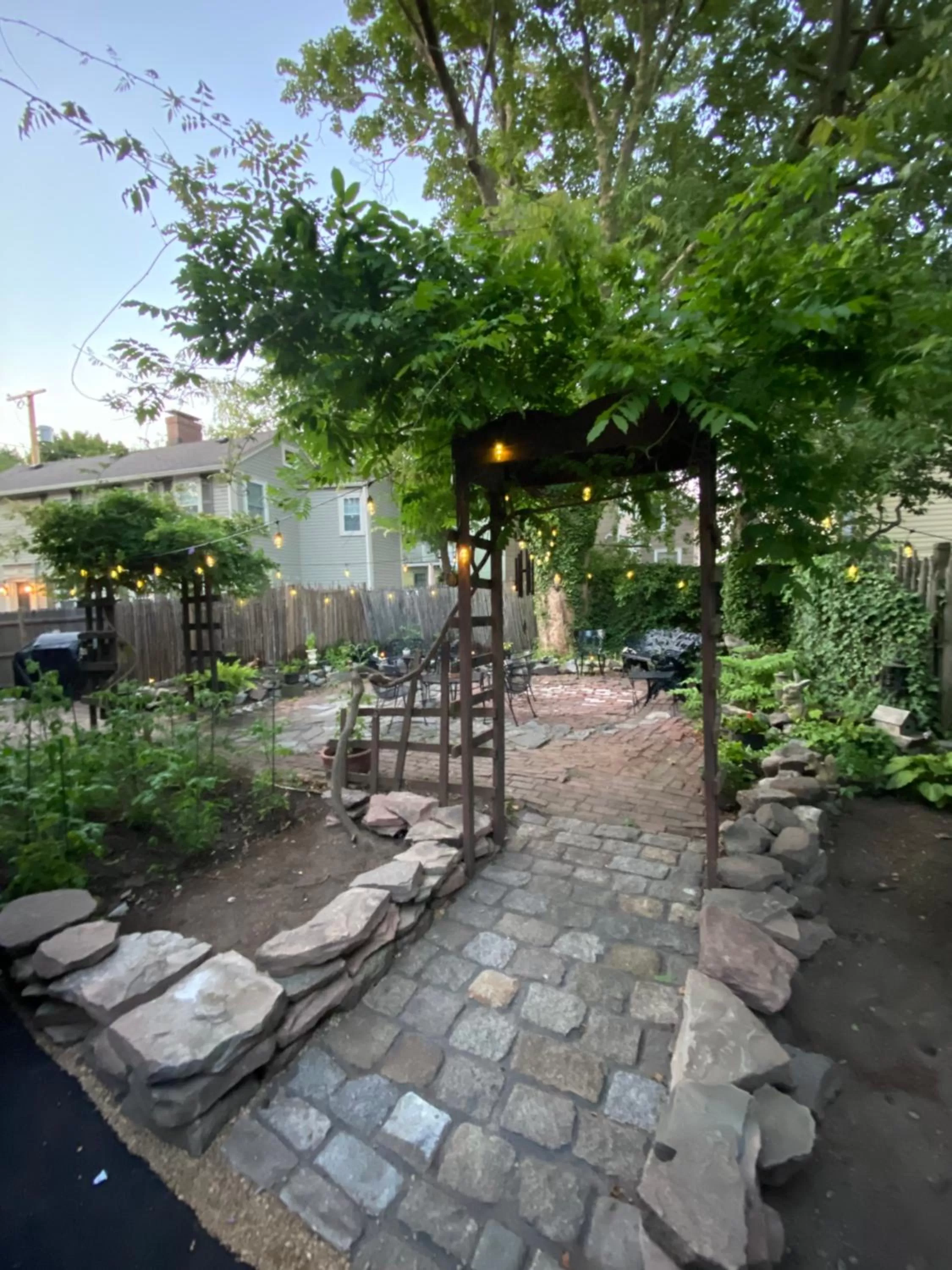 Garden in Daniels House Inn