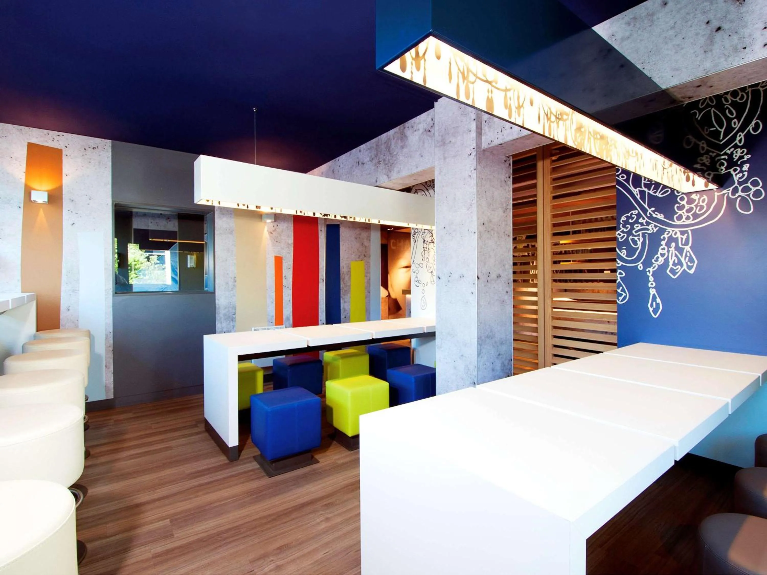 Property building in Ibis Budget Vélizy